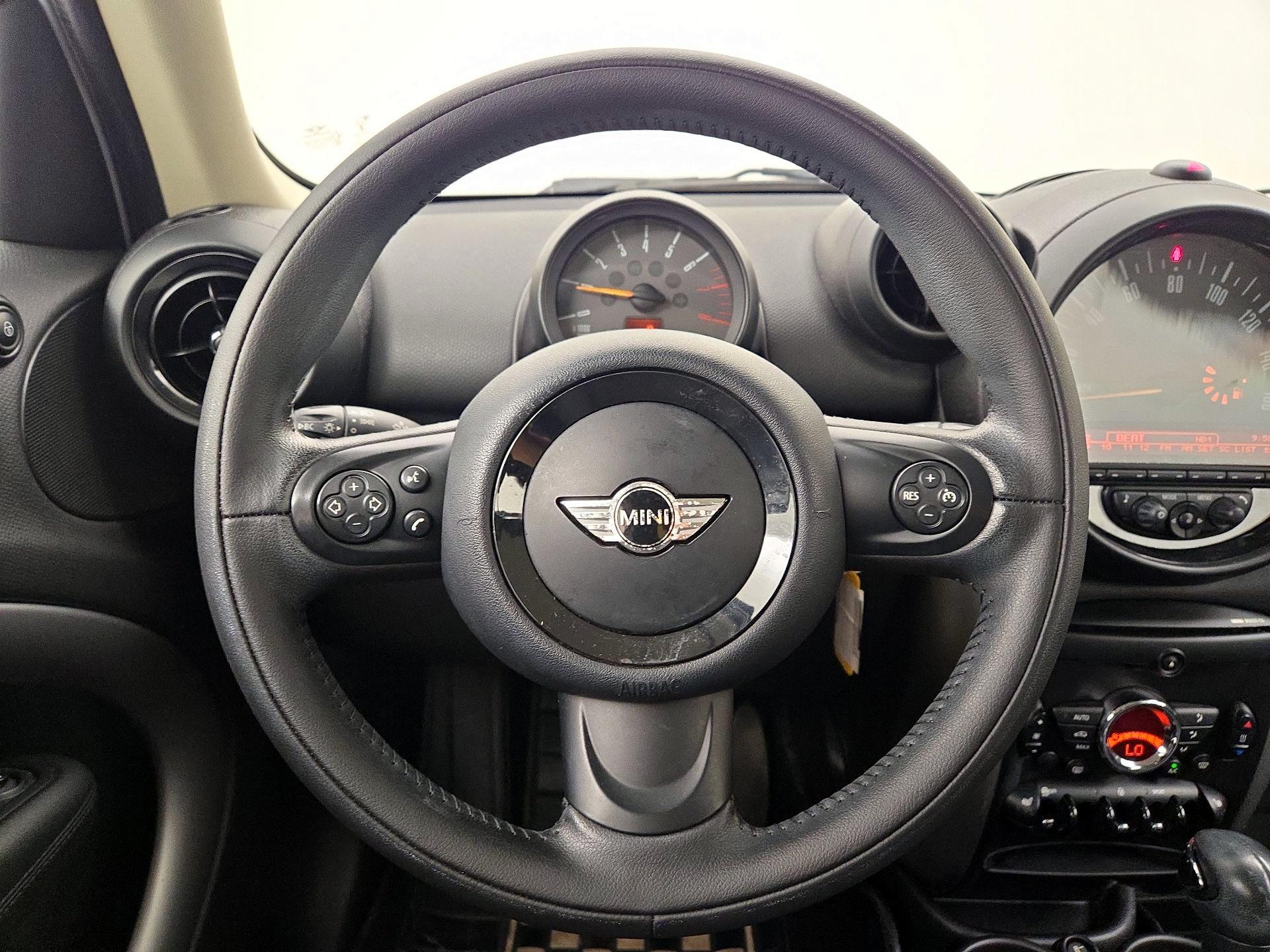 Thumbnail: 2015 MINI Cooper Countryman - 10