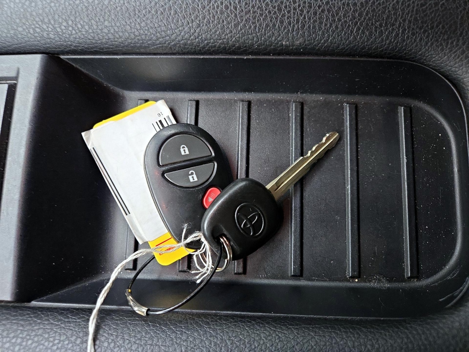 2016 Toyota Tundra SR5 - Photo 23