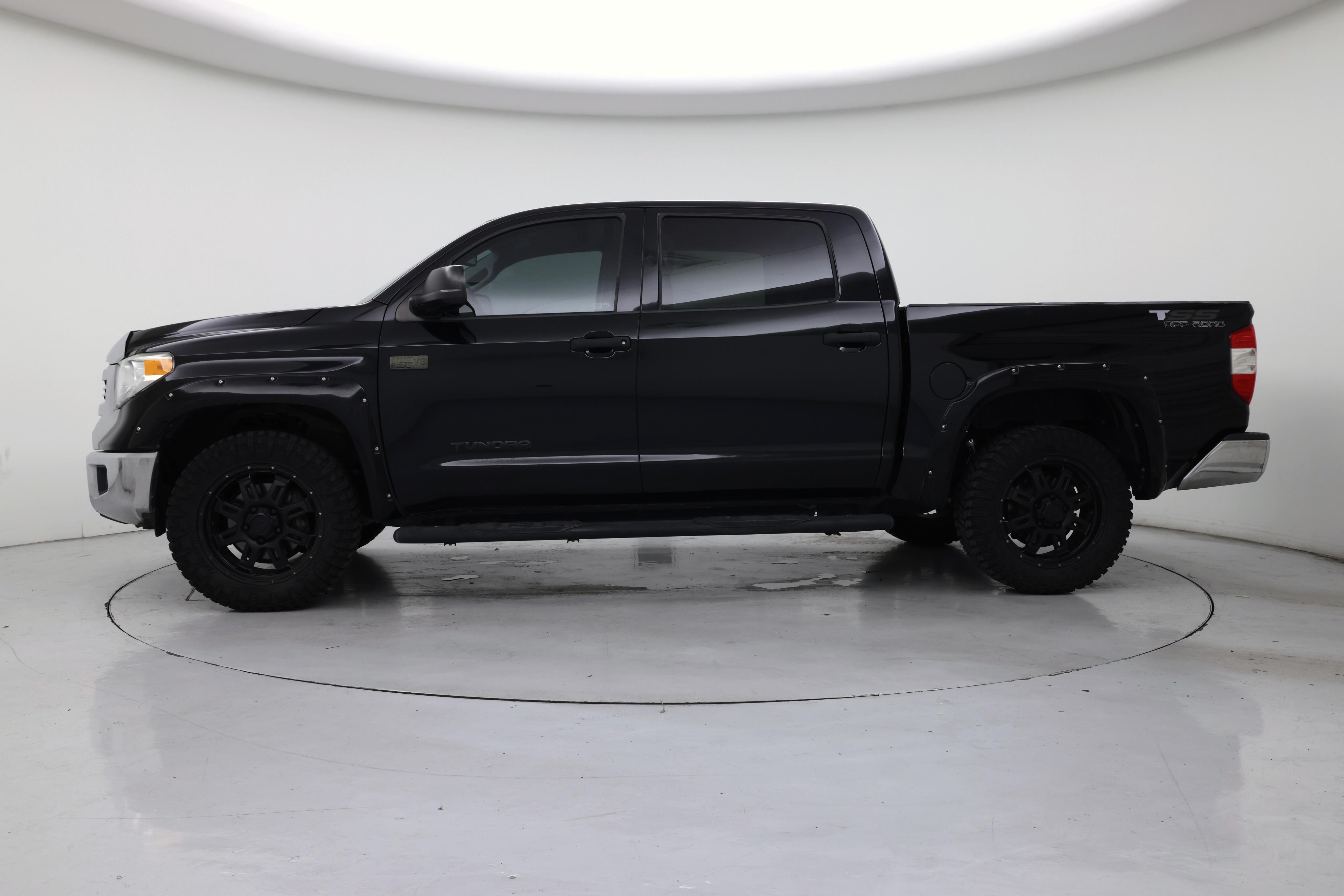Thumbnail: 2016 Toyota Tundra - 3