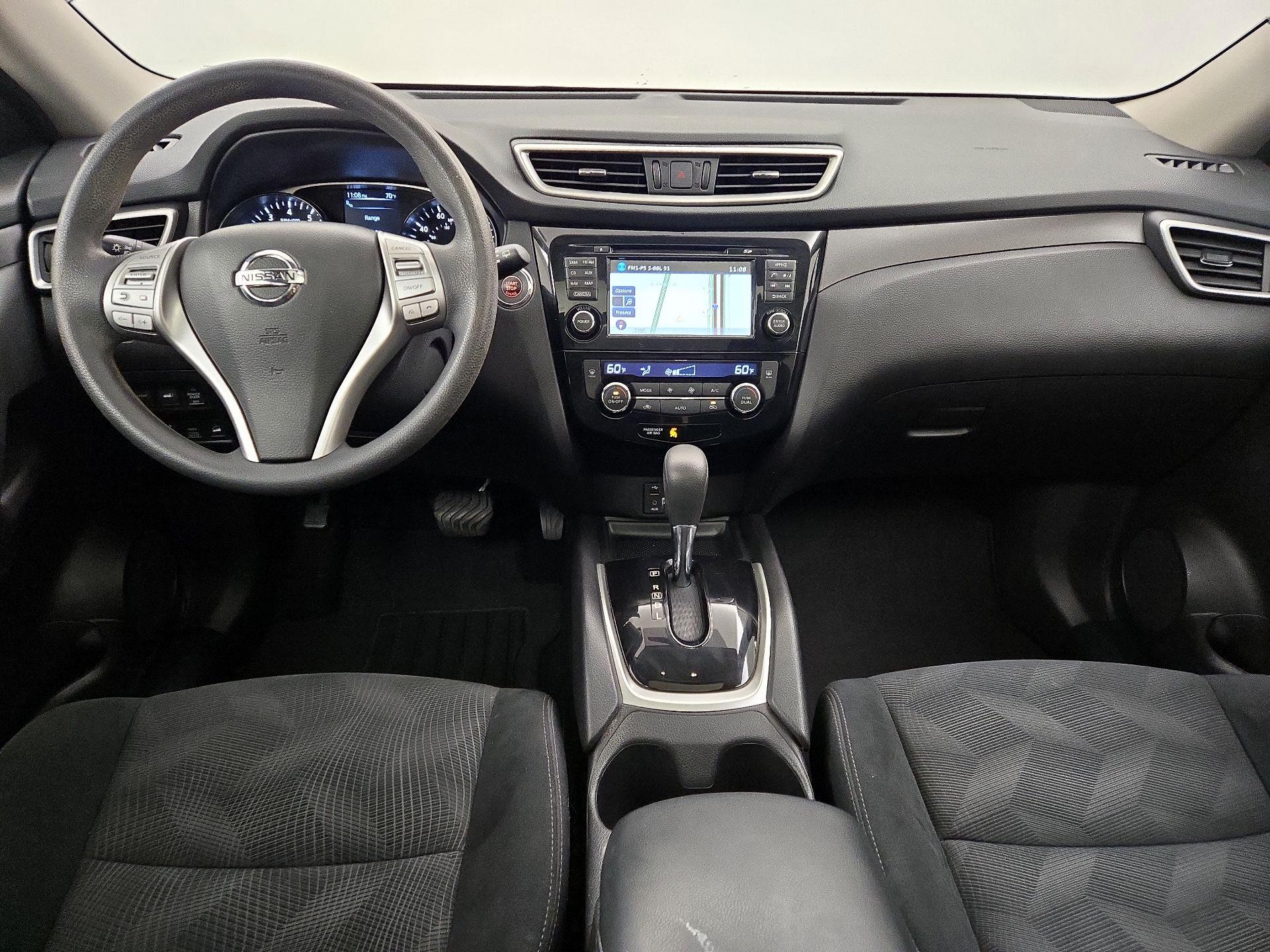 Thumbnail: 2015 Nissan Rogue - 9