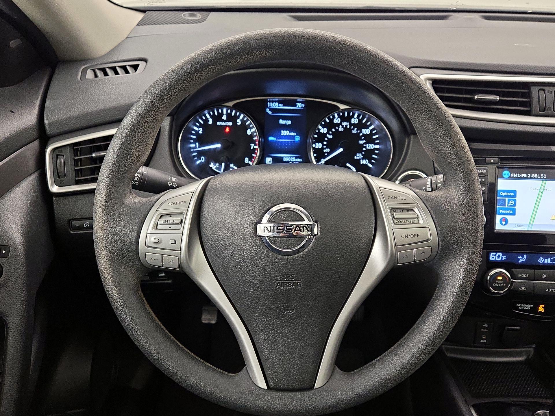Thumbnail: 2015 Nissan Rogue - 10