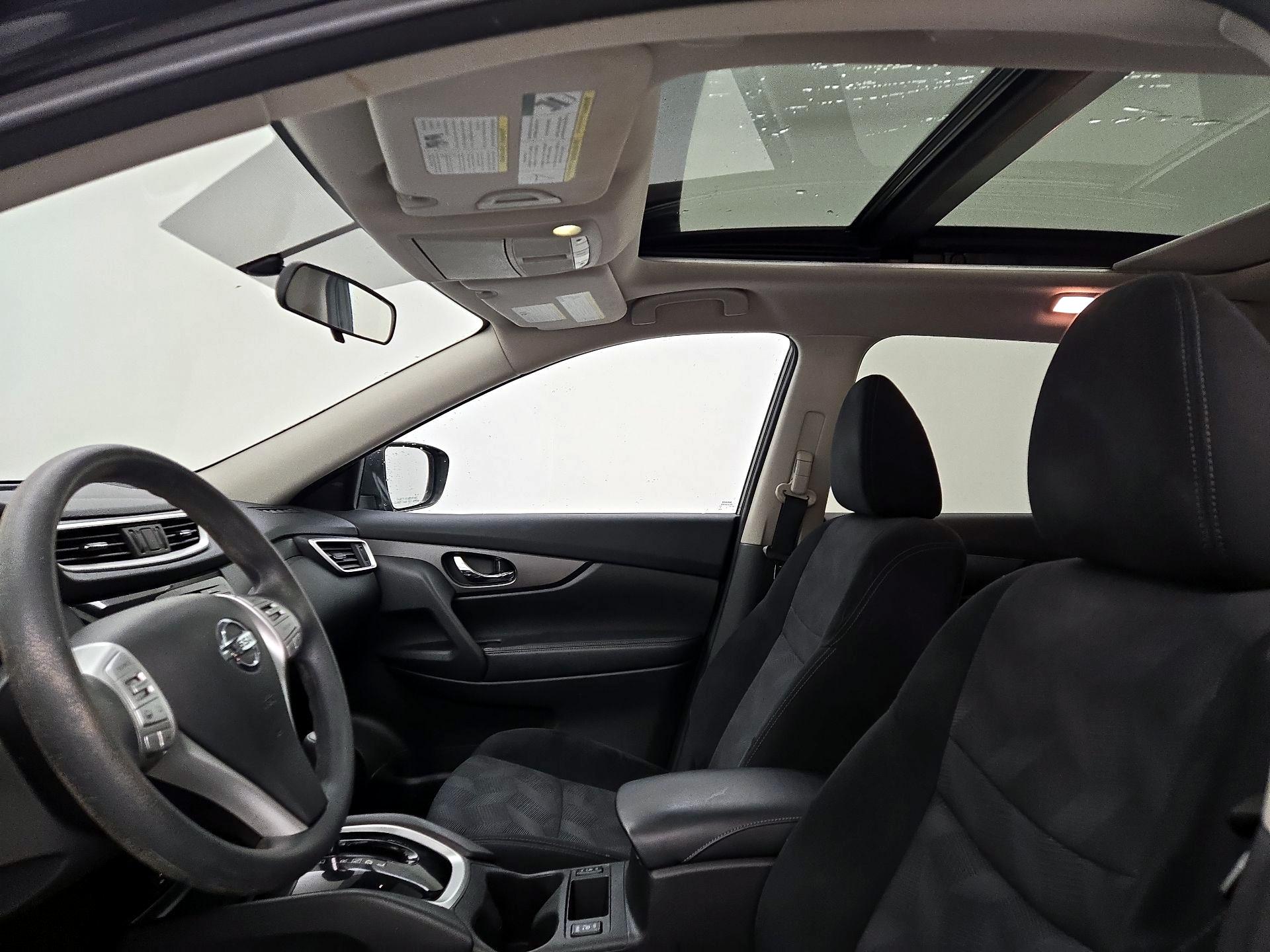 Thumbnail: 2015 Nissan Rogue - 20