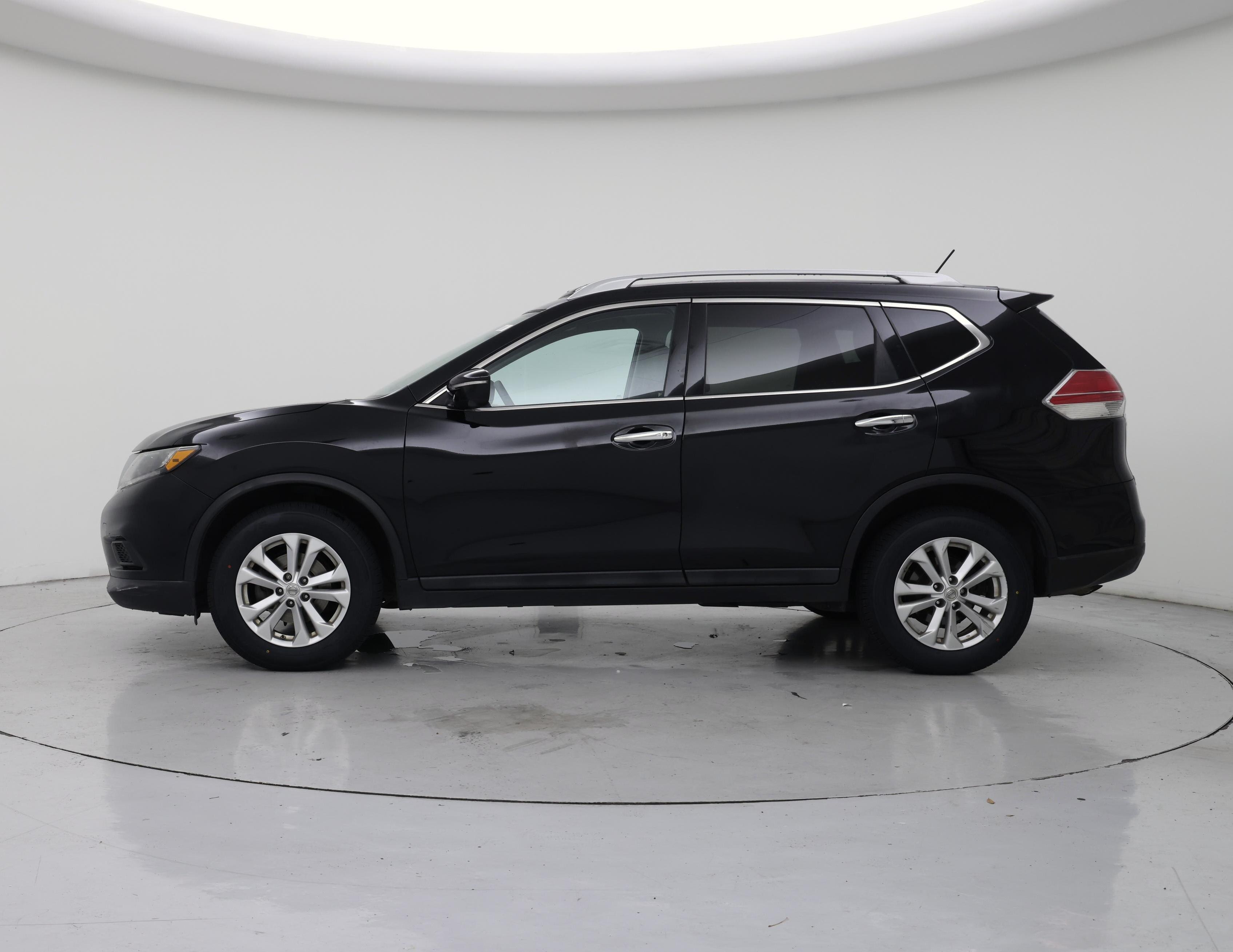 Thumbnail: 2015 Nissan Rogue - 3
