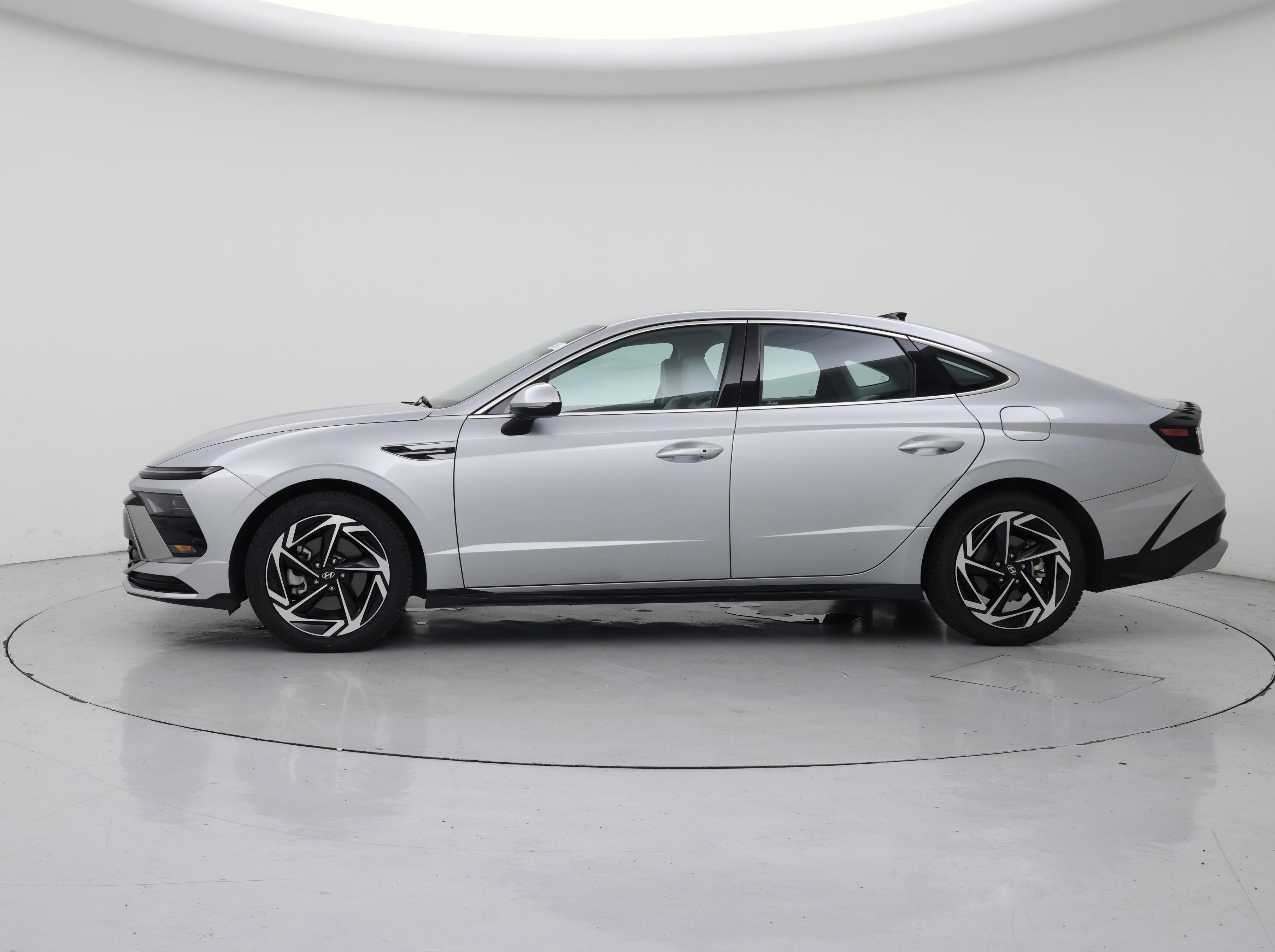 Thumbnail: 2026 Hyundai Sonata - 3