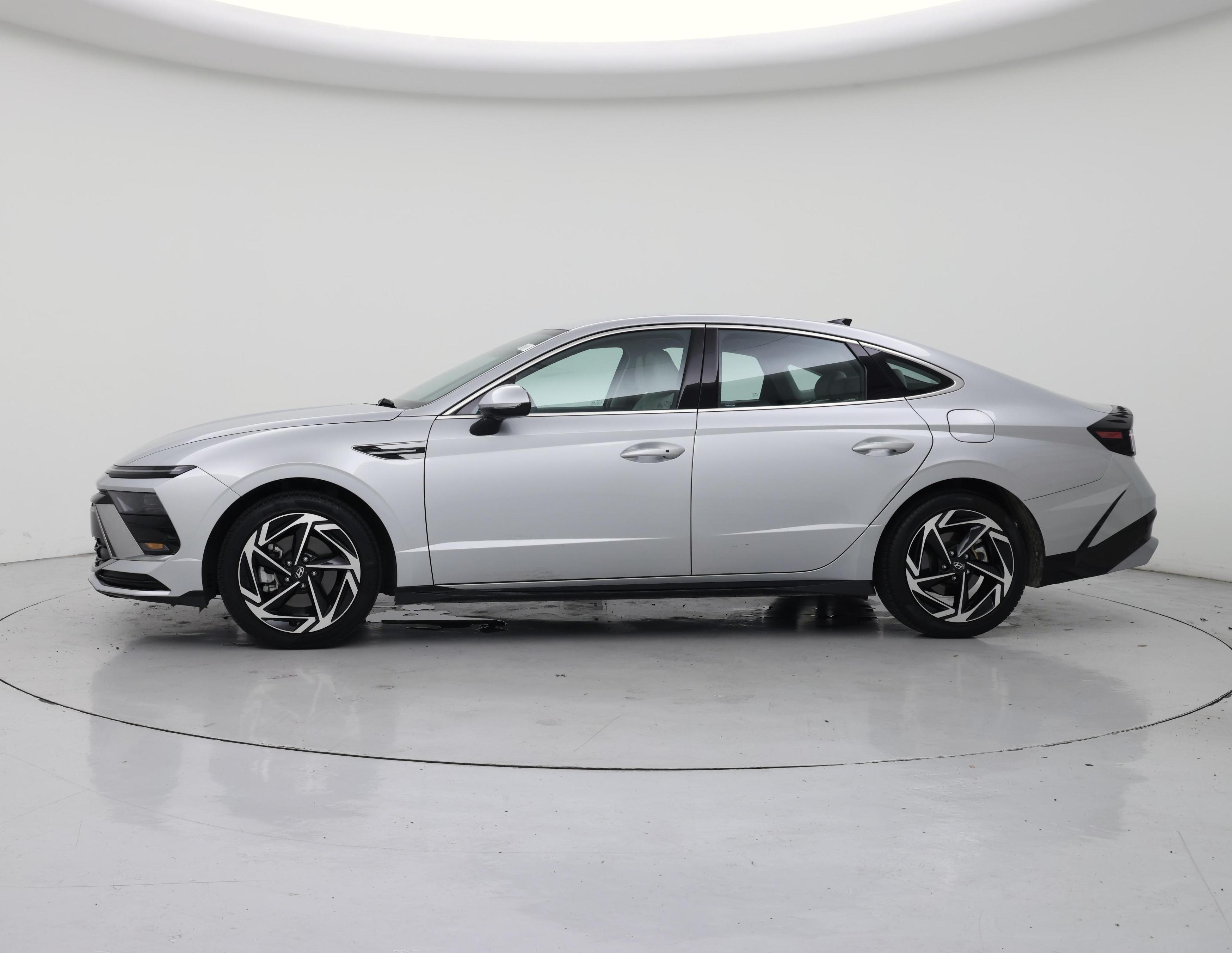 Thumbnail: 2026 Hyundai Sonata - 3