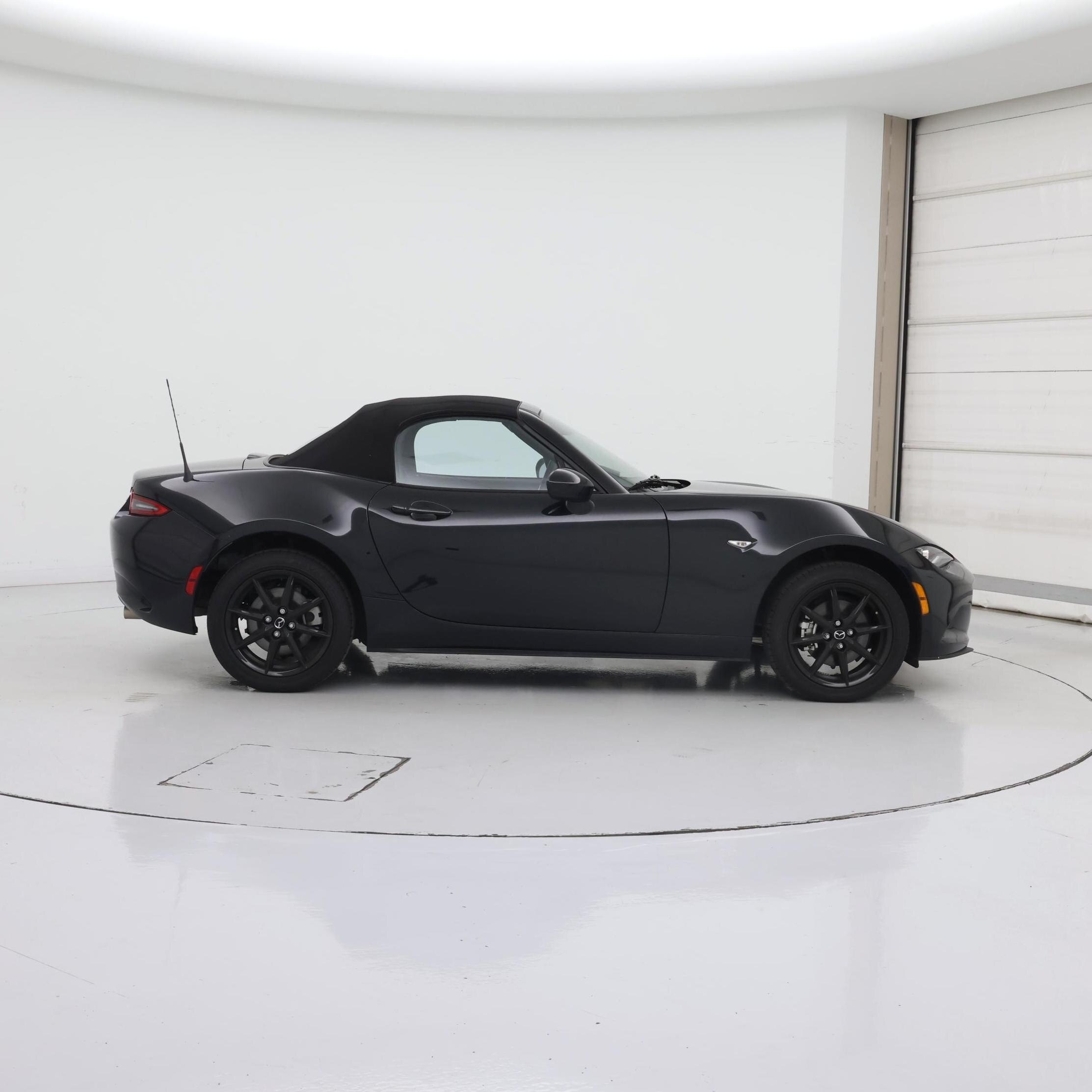 Thumbnail: 2025 Mazda MX-5 Miata - 7