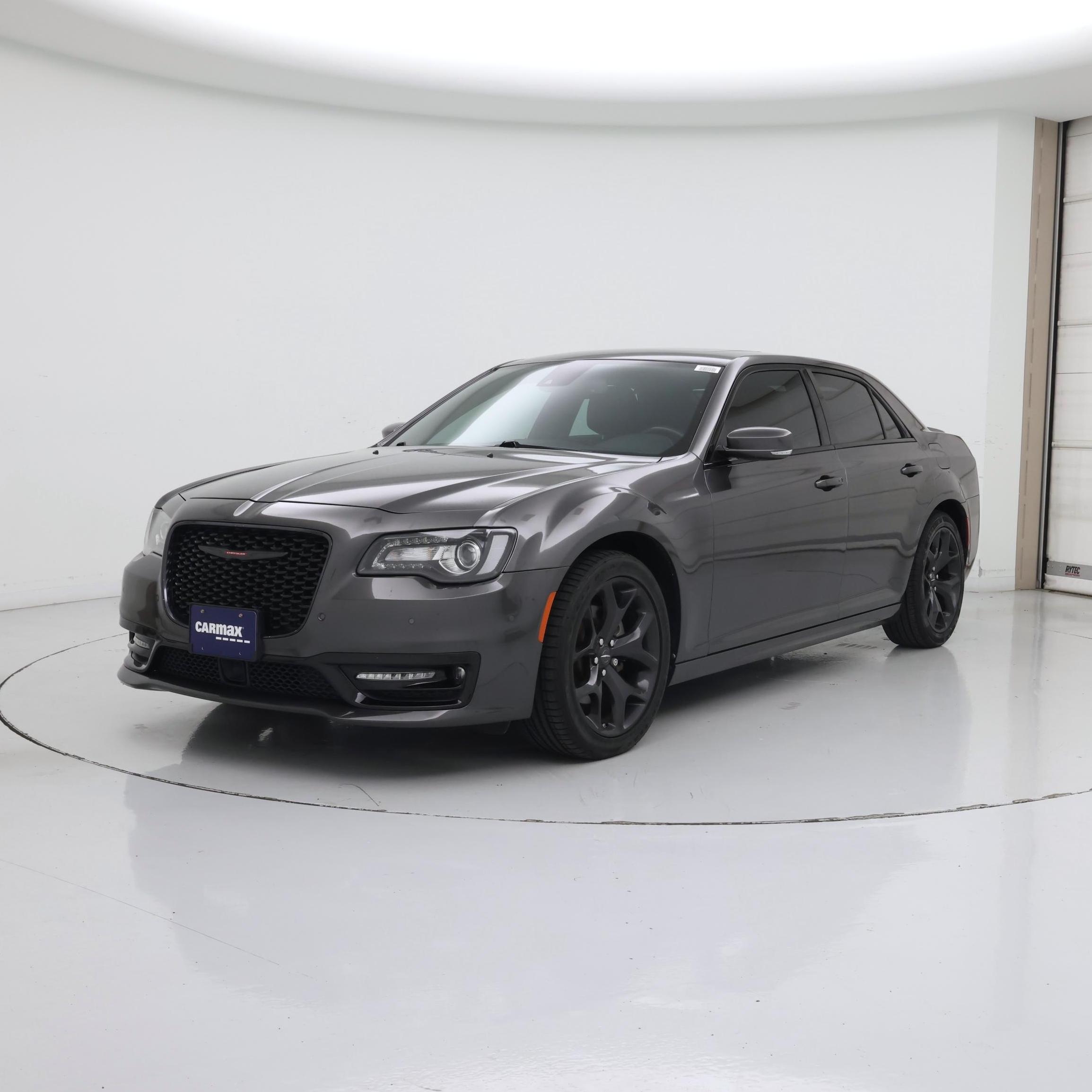 Thumbnail: 2022 Chrysler 300 - 4