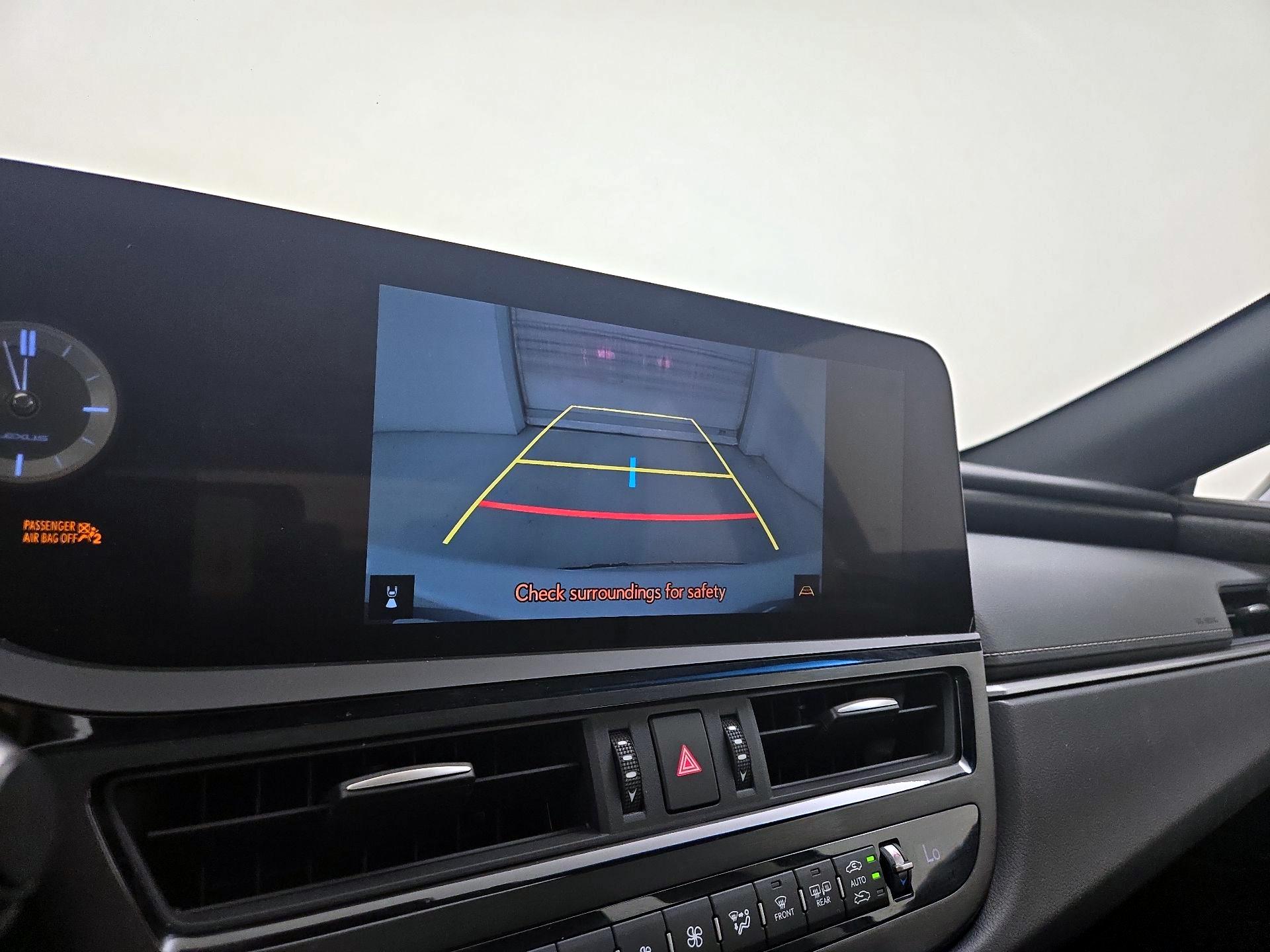 Thumbnail: 2024 Lexus ES - 15