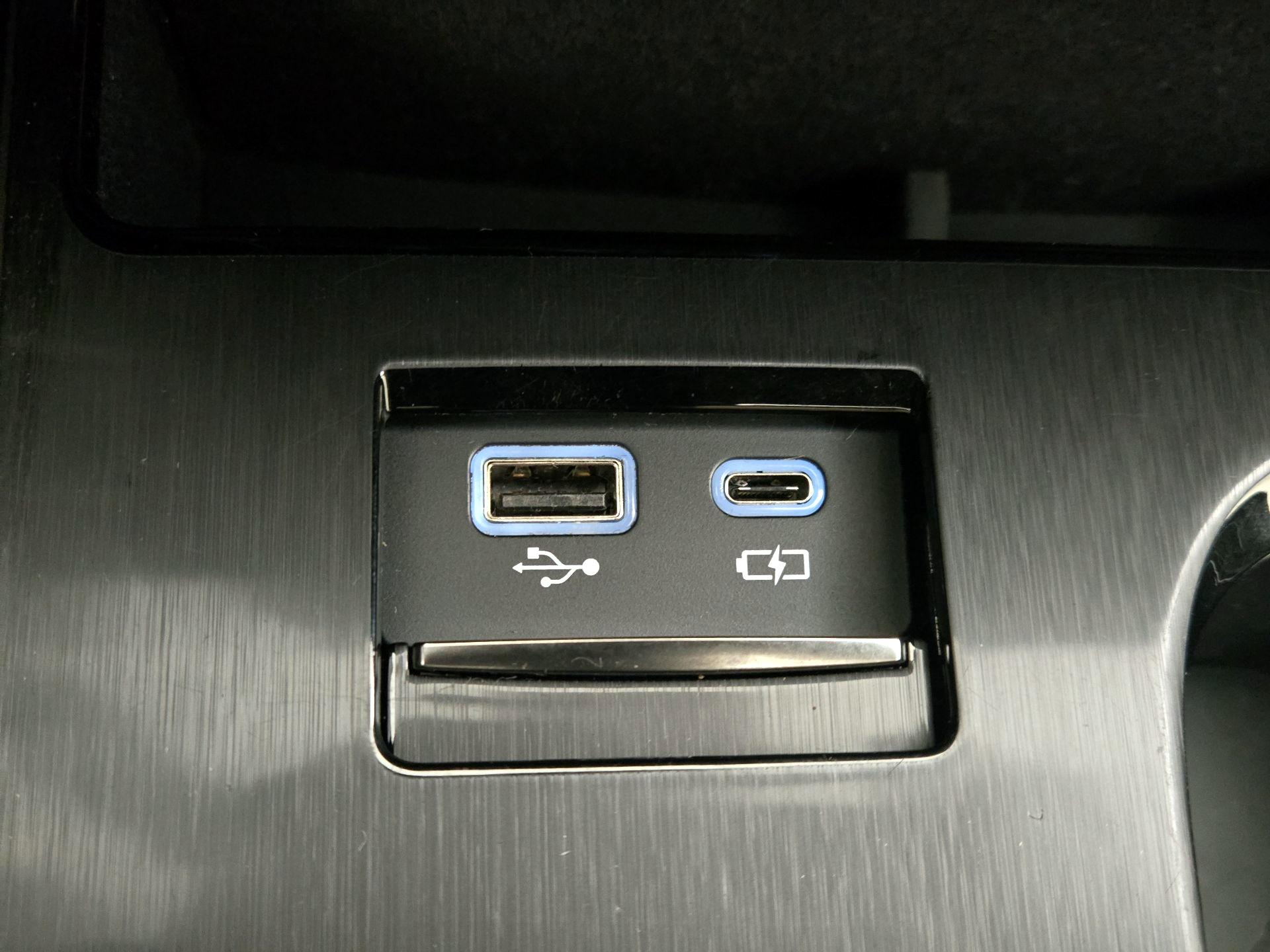 Thumbnail: 2024 Lexus ES - 19