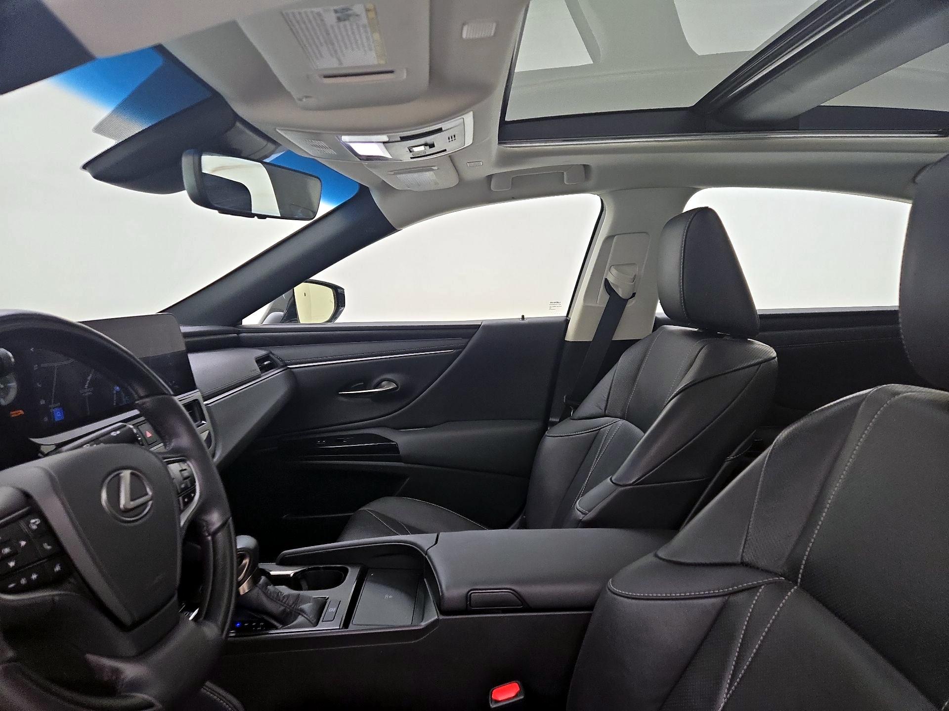 Thumbnail: 2024 Lexus ES - 20