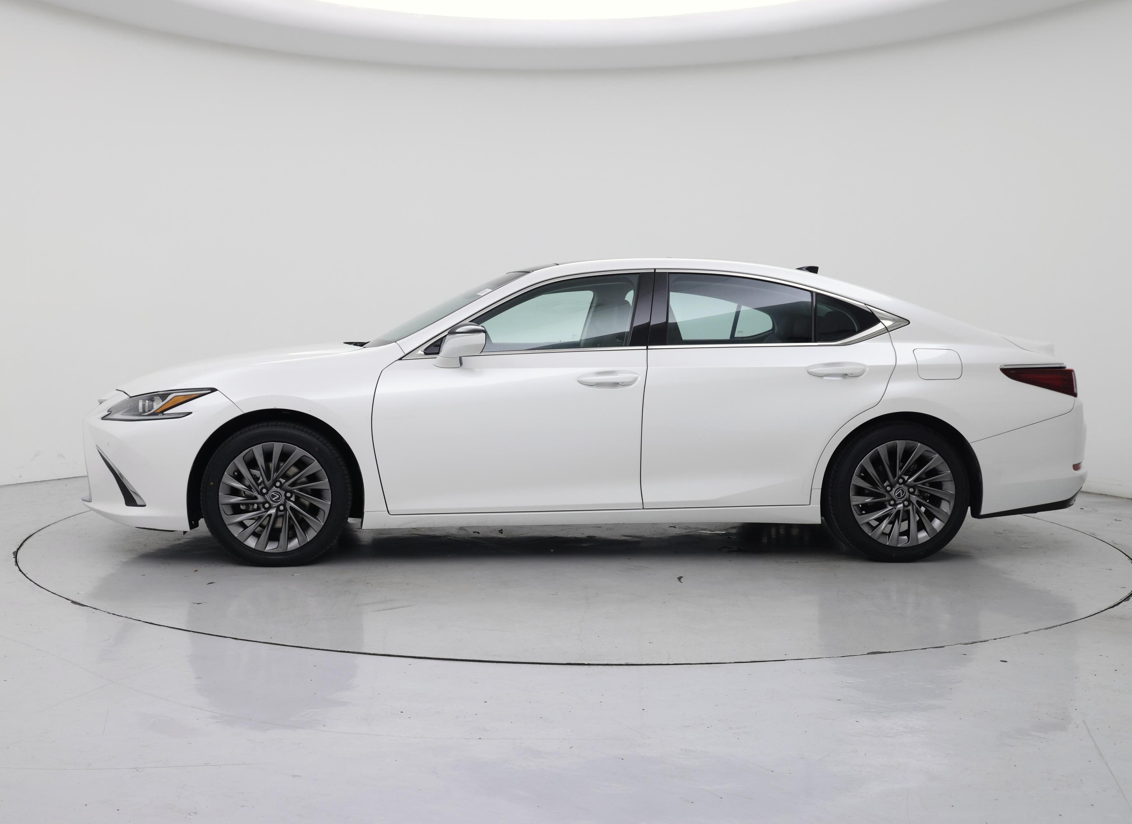 Thumbnail: 2024 Lexus ES - 3