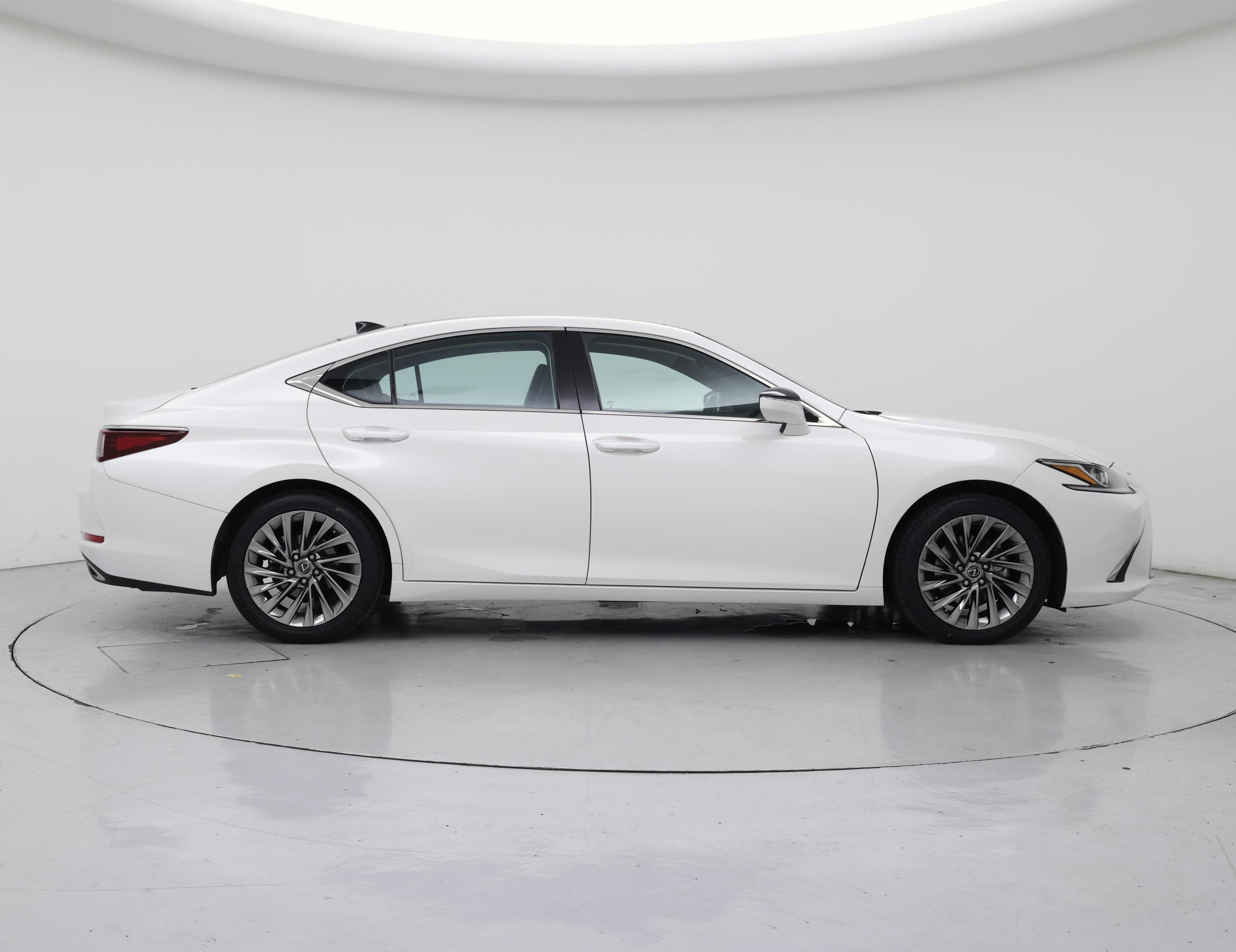 Thumbnail: 2024 Lexus ES - 7