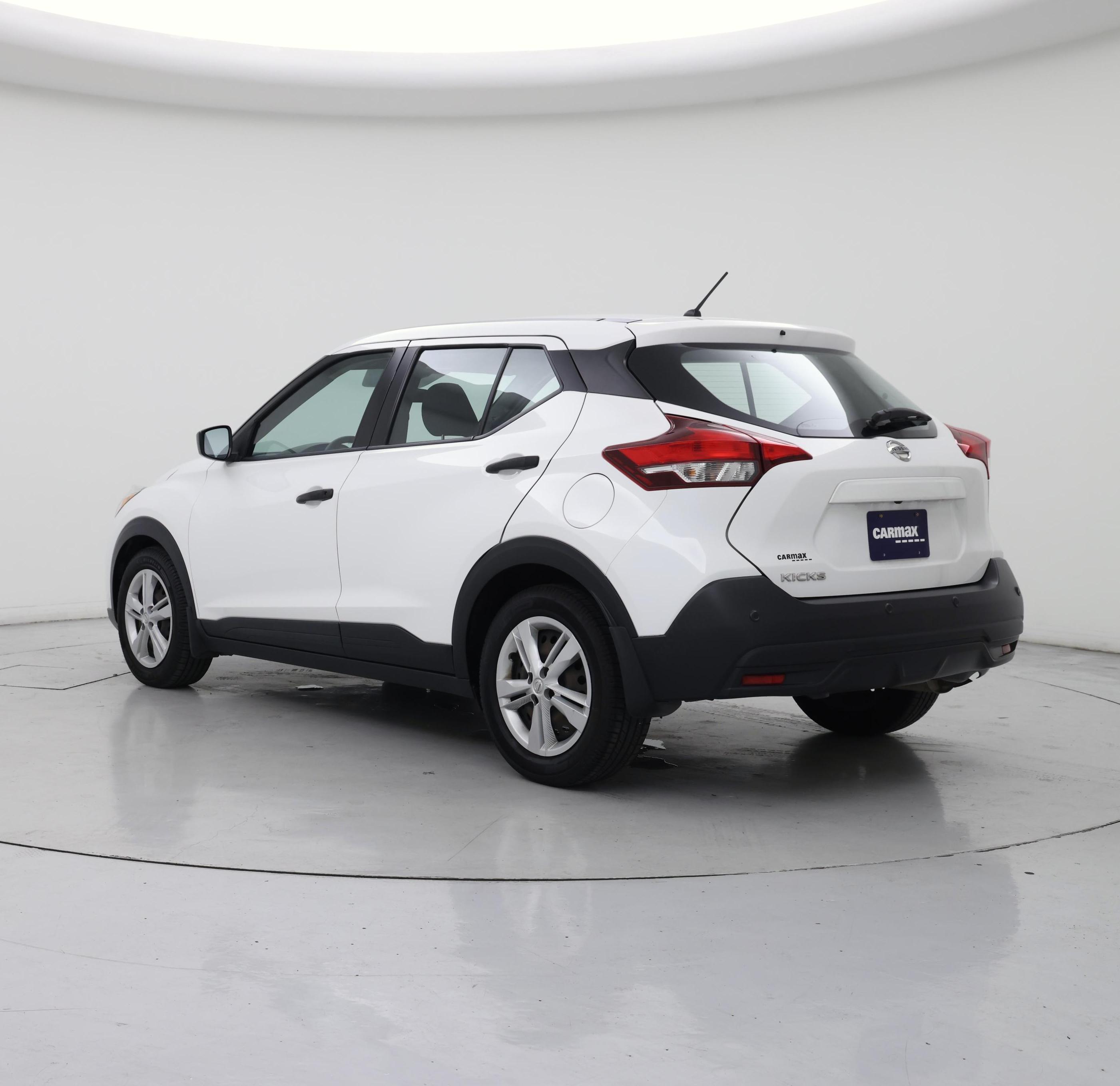 Thumbnail: 2020 Nissan Kicks - 2