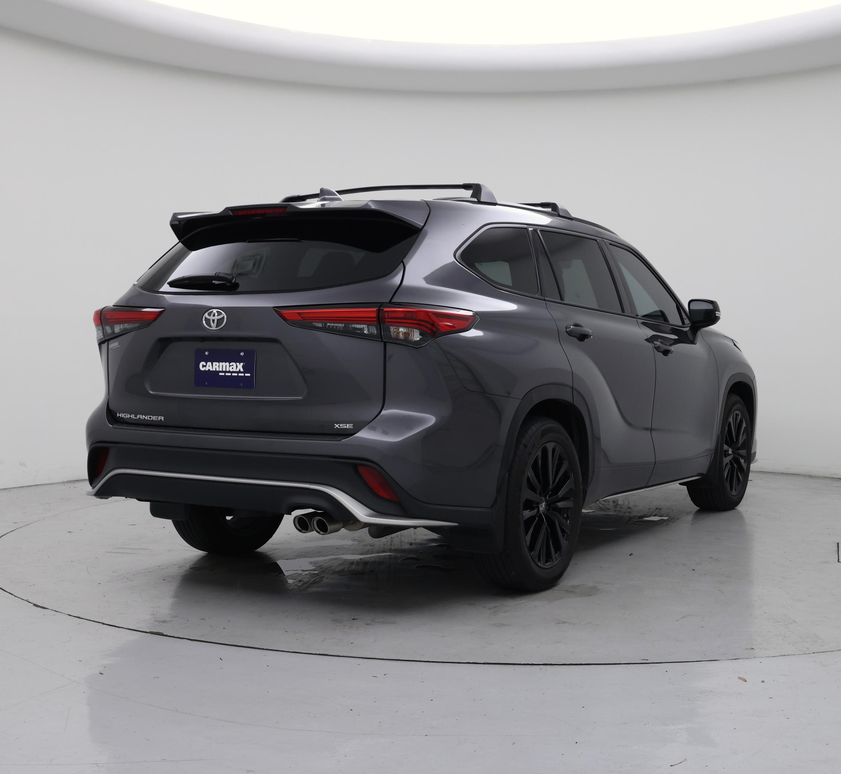 Thumbnail: 2023 Toyota Highlander - 8