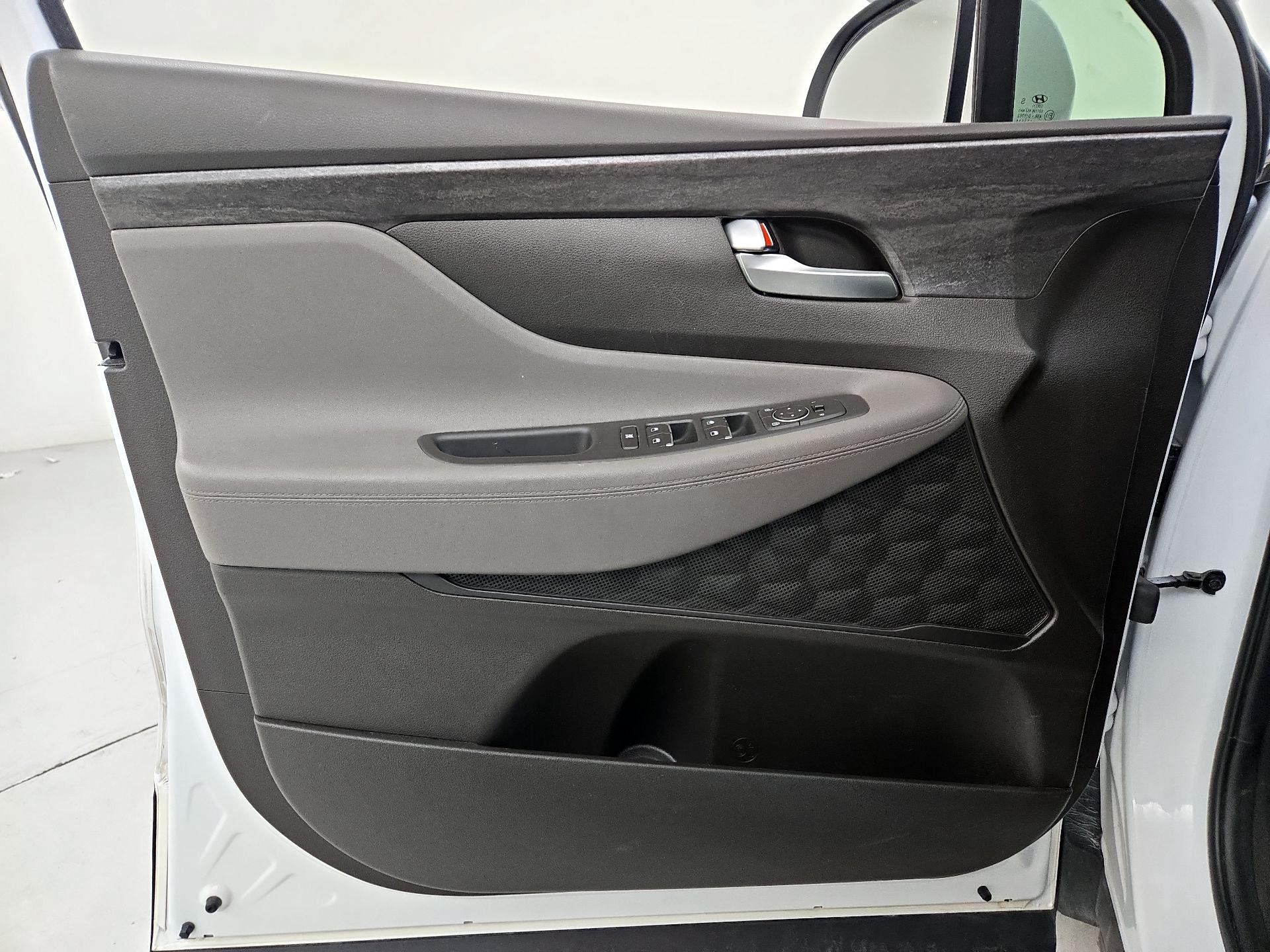 Thumbnail: 2020 Hyundai Santa Fe - 12