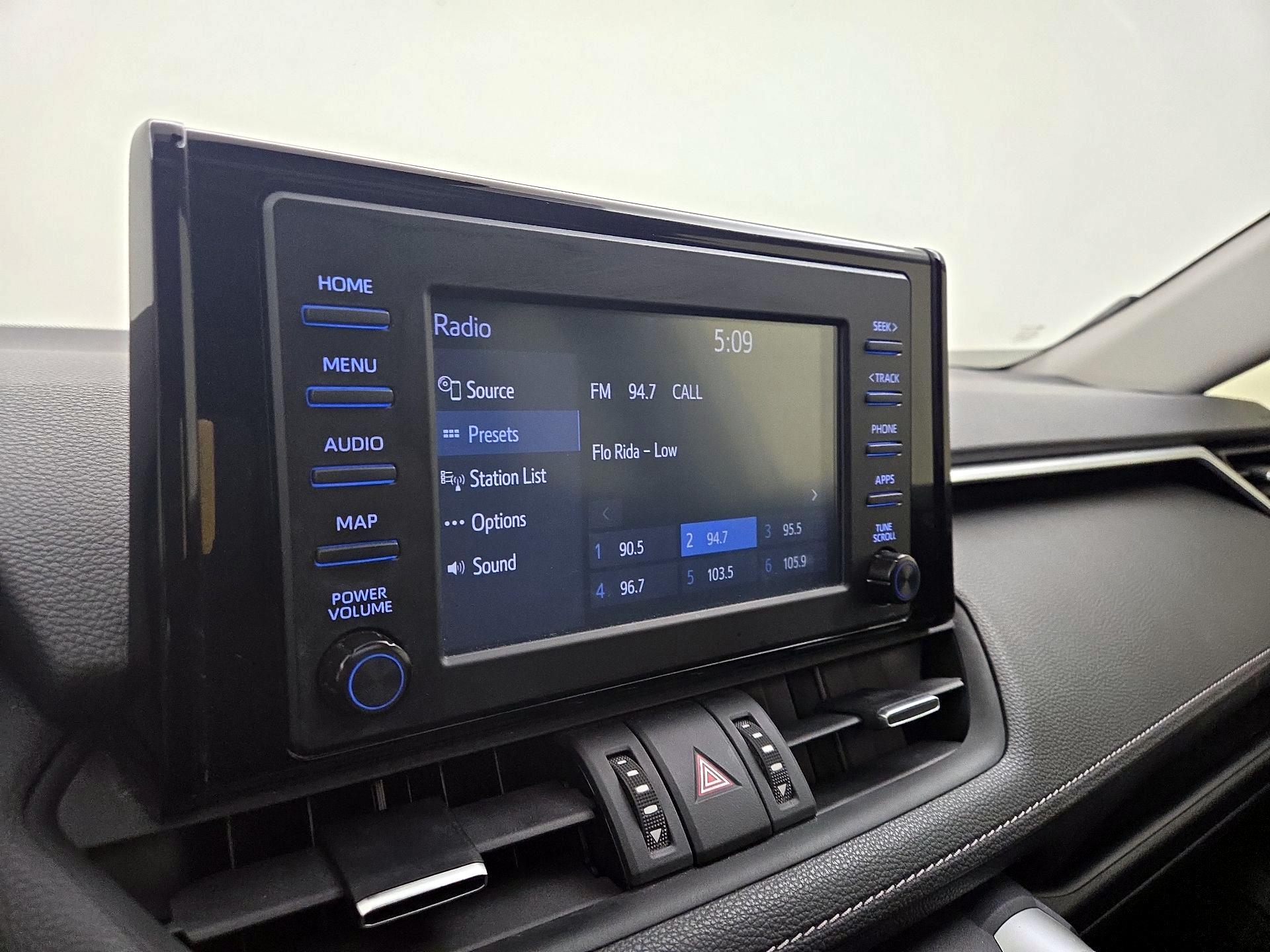 Thumbnail: 2019 Toyota RAV4 - 15