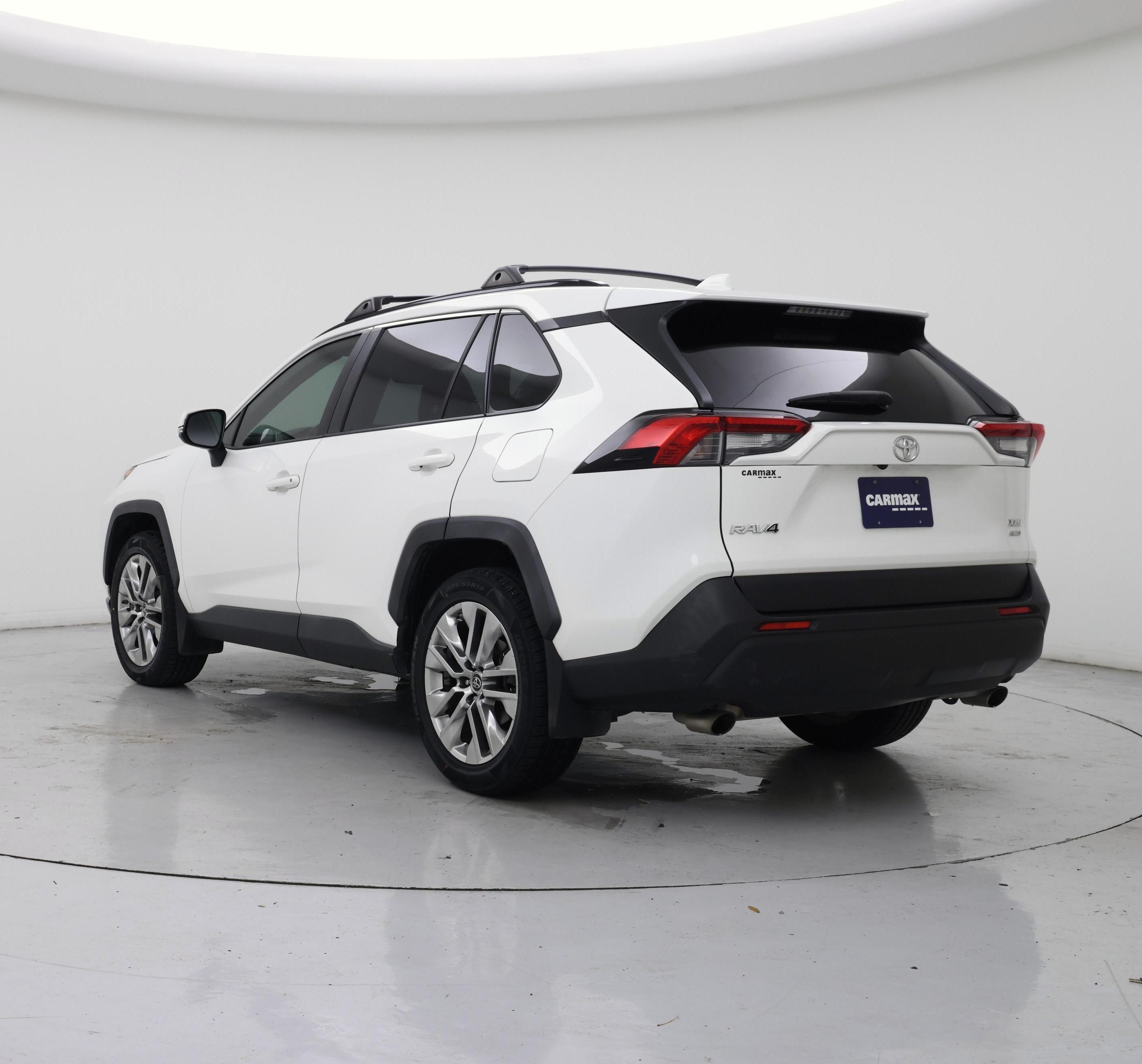 Thumbnail: 2019 Toyota RAV4 - 2