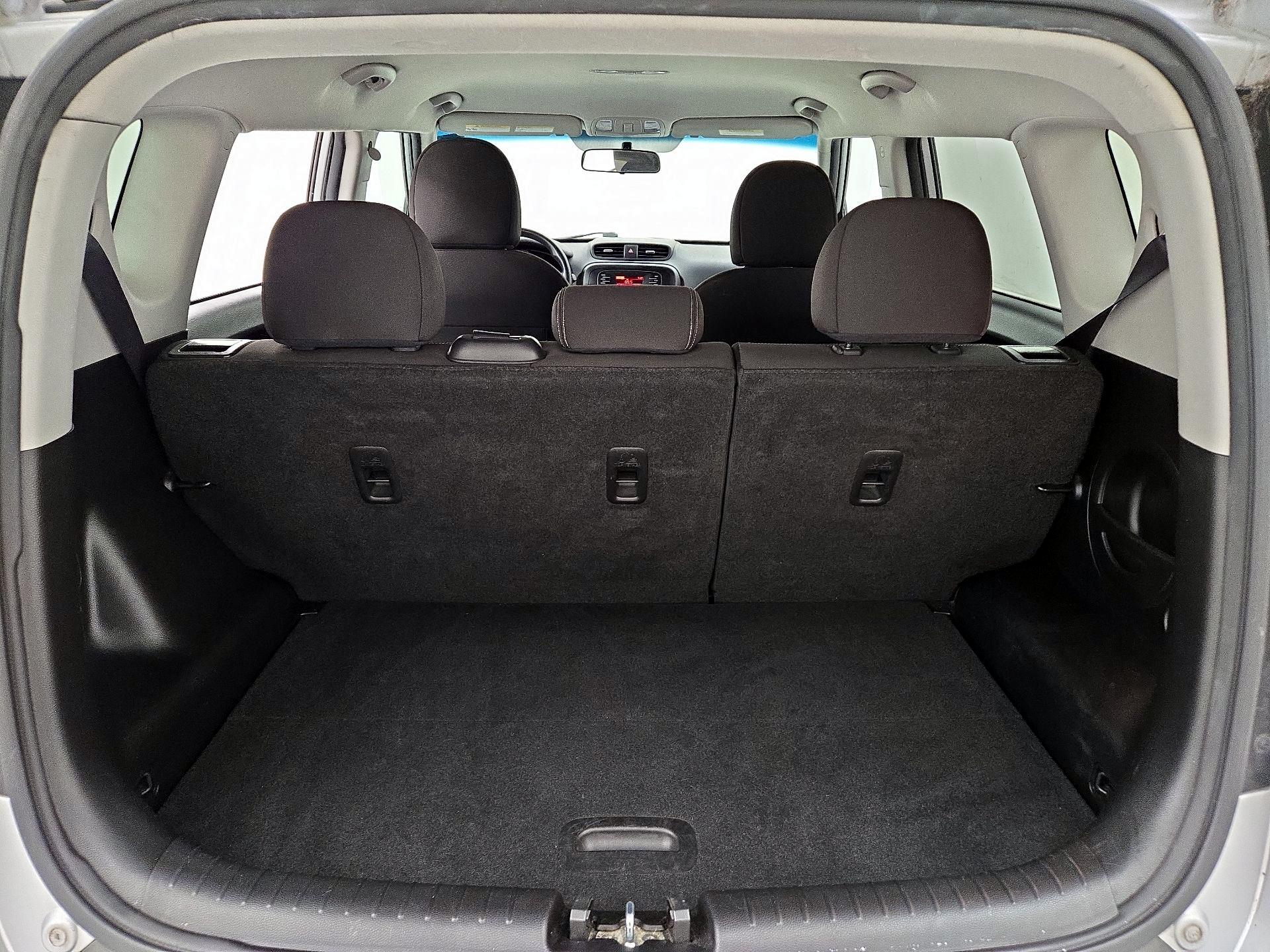 Thumbnail: 2016 Kia Soul - 19