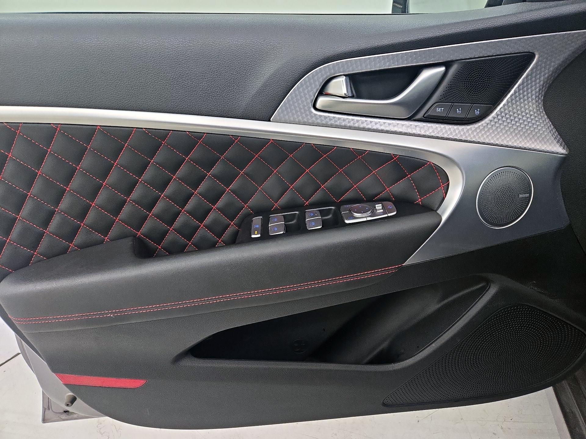 Thumbnail: 2022 Genesis G70 - 12