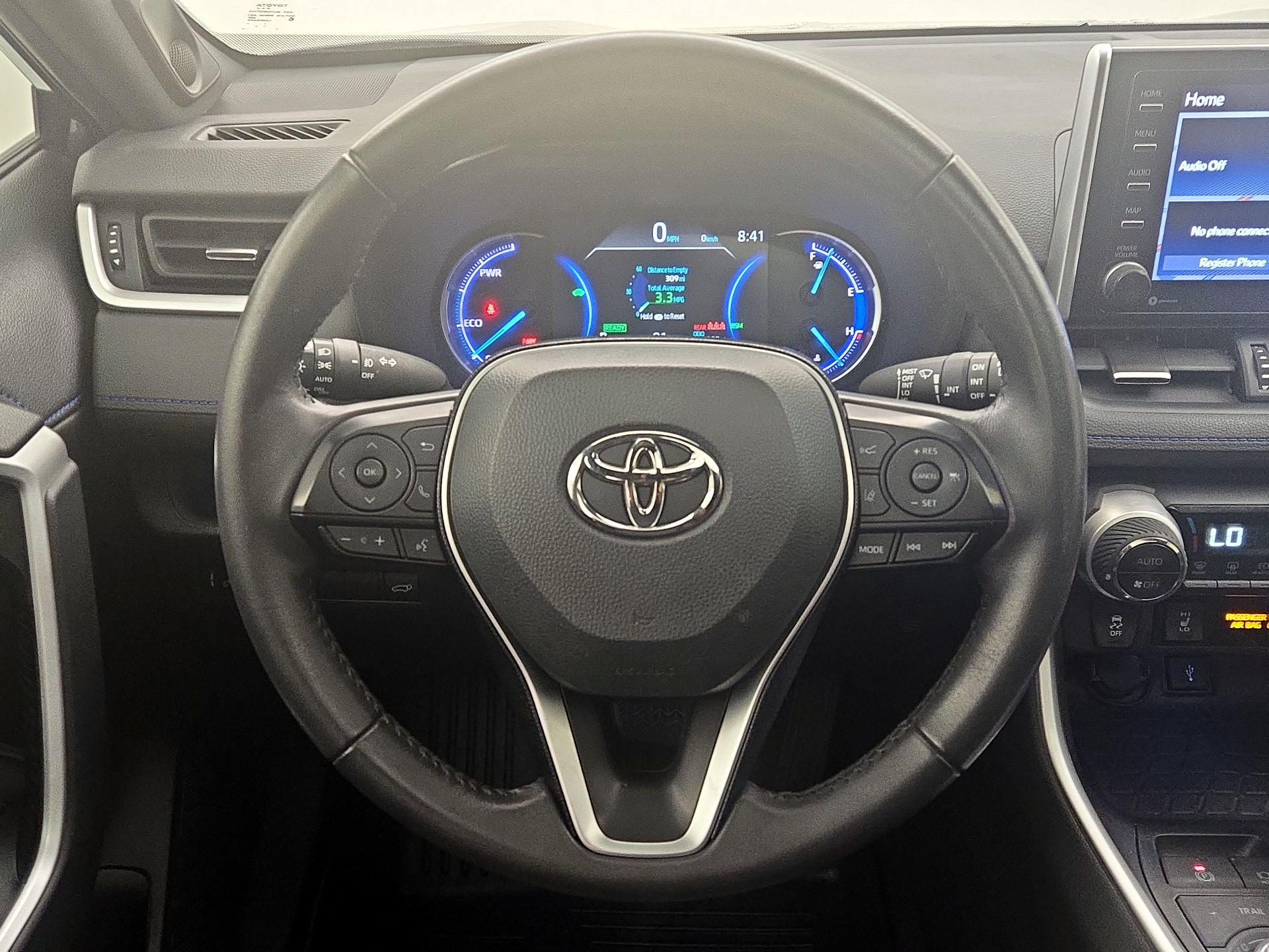 Thumbnail: 2020 Toyota RAV4 - 10