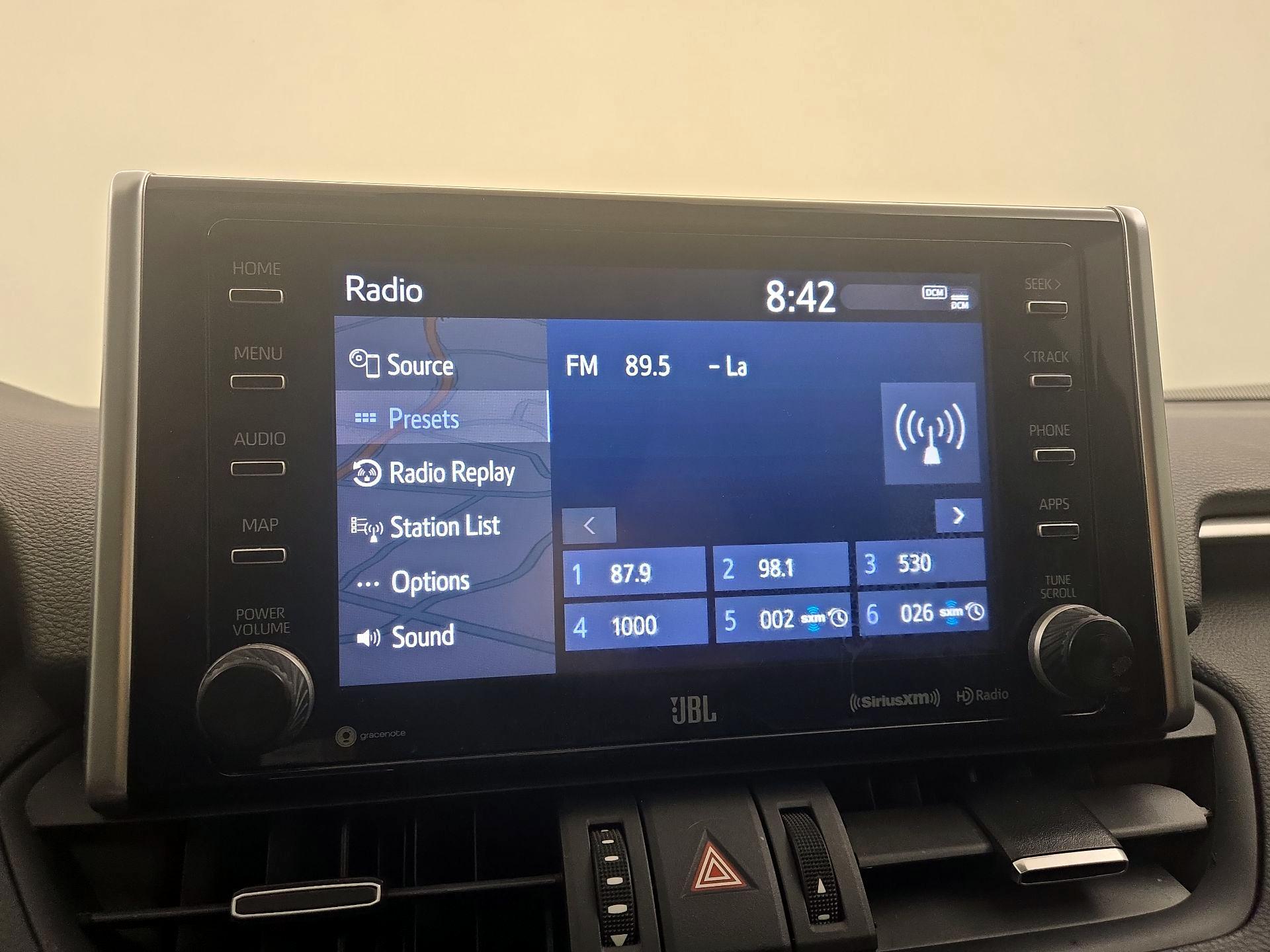 Thumbnail: 2020 Toyota RAV4 - 16