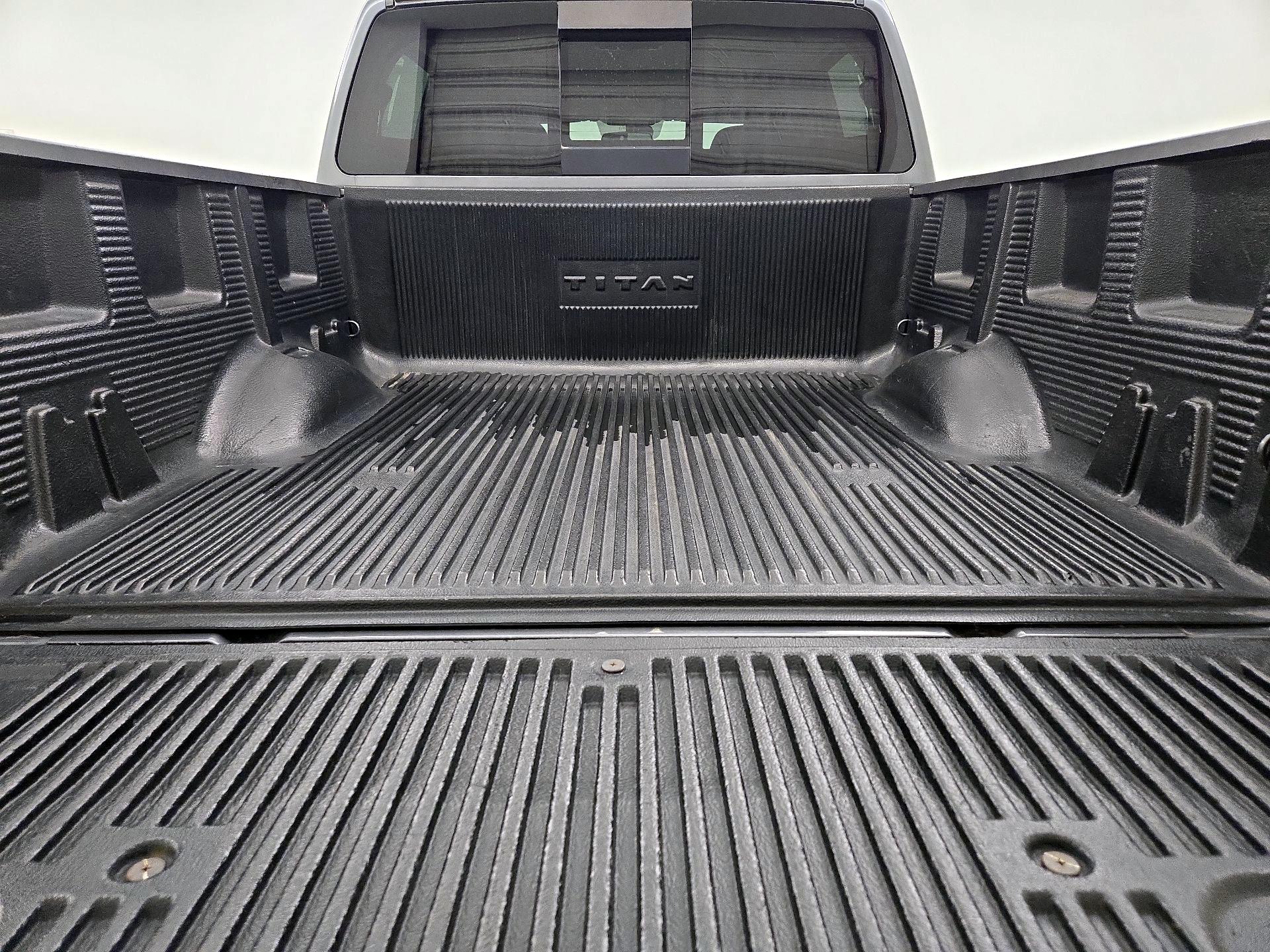 Thumbnail: 2019 Nissan Titan - 20