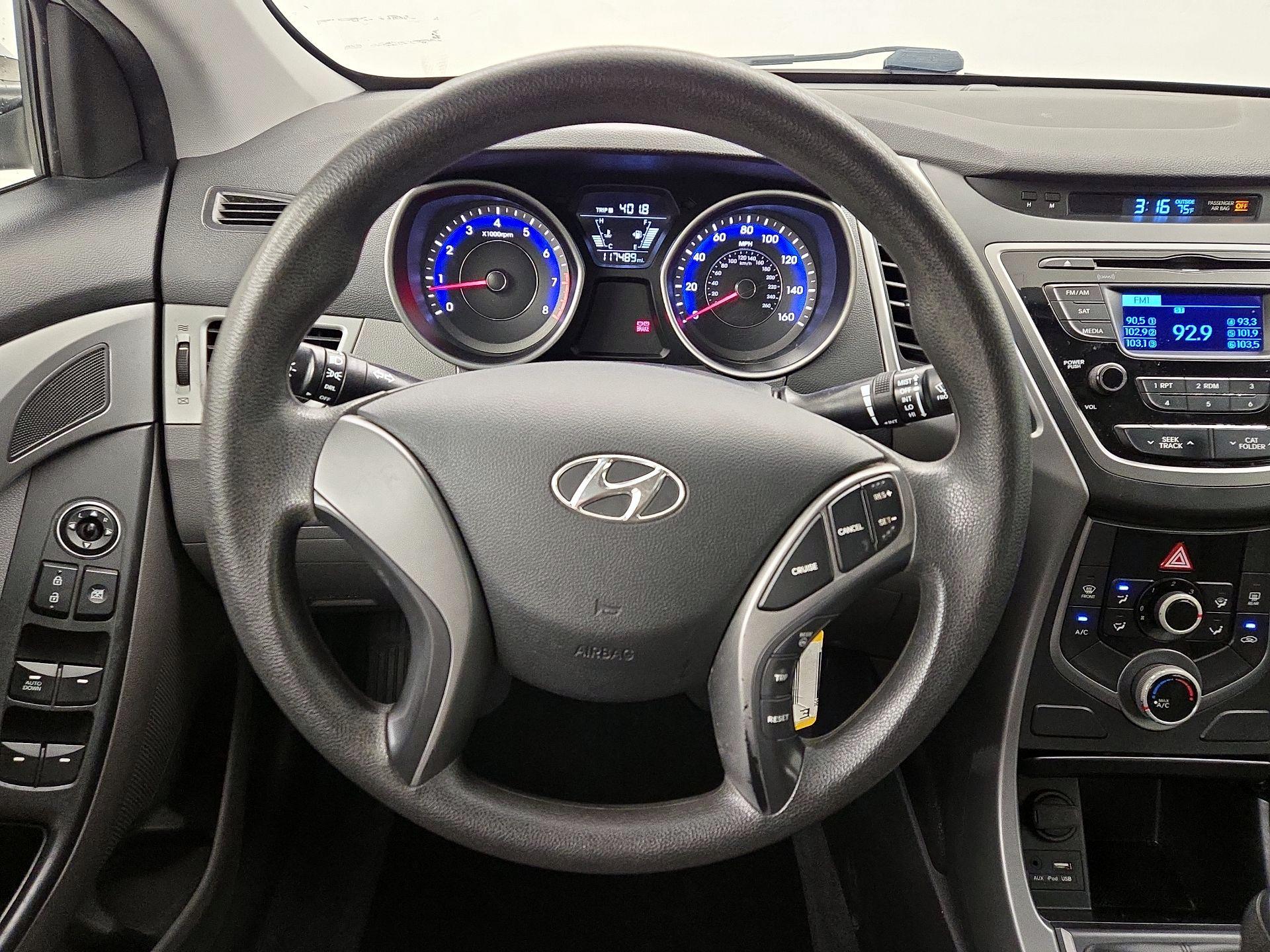 Thumbnail: 2014 Hyundai Elantra - 10