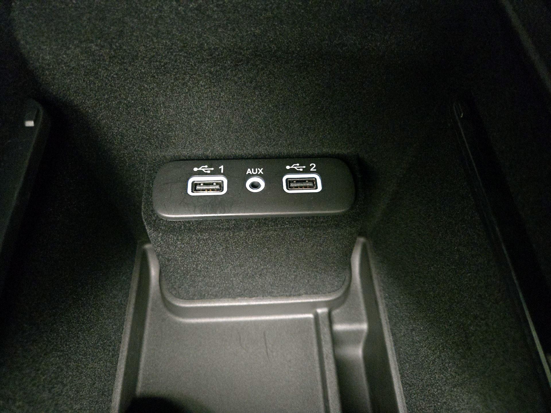 Thumbnail: 2022 Dodge Charger - 18