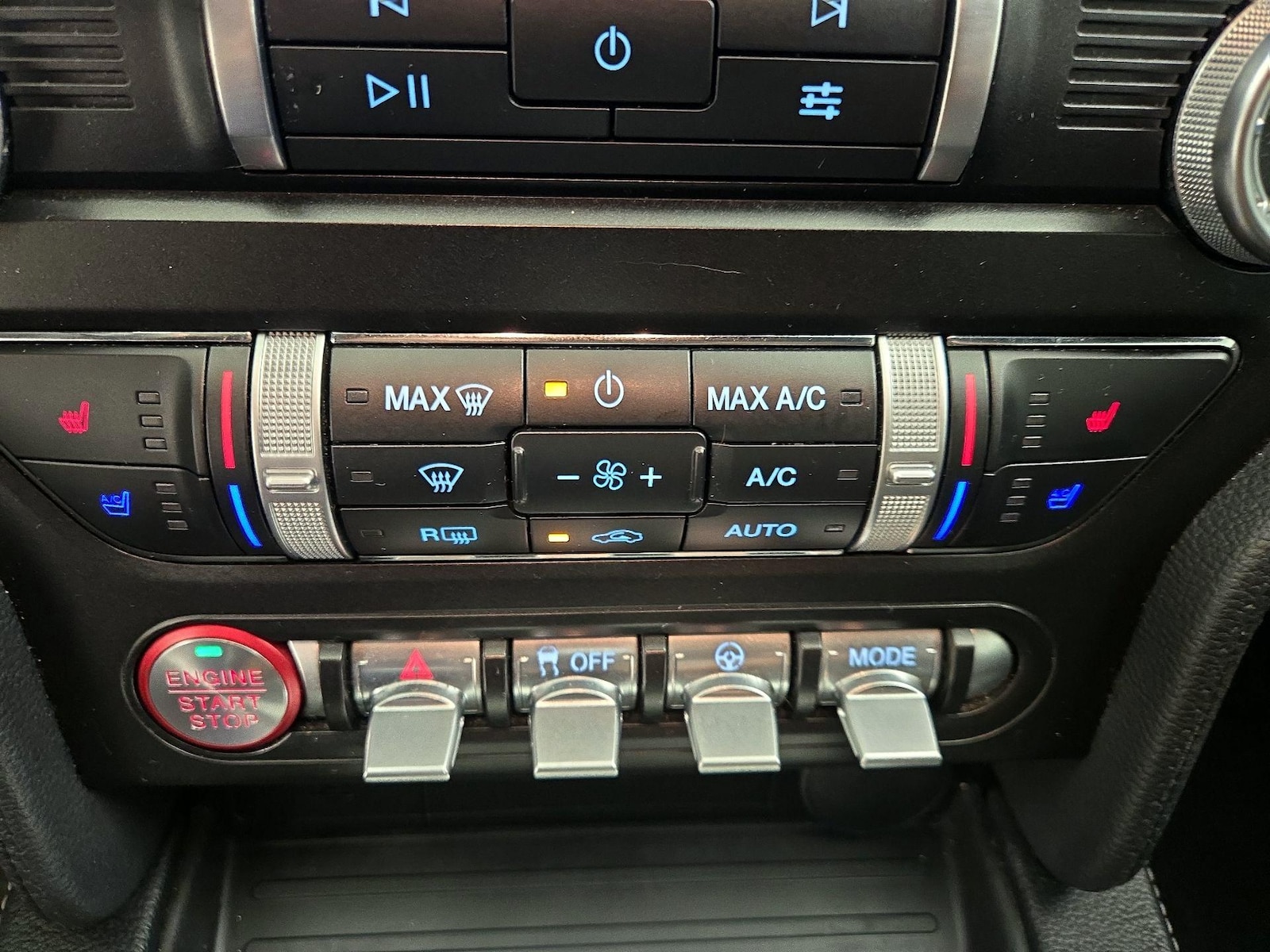 2023 Ford Mustang EcoBoost Premium - Photo 18