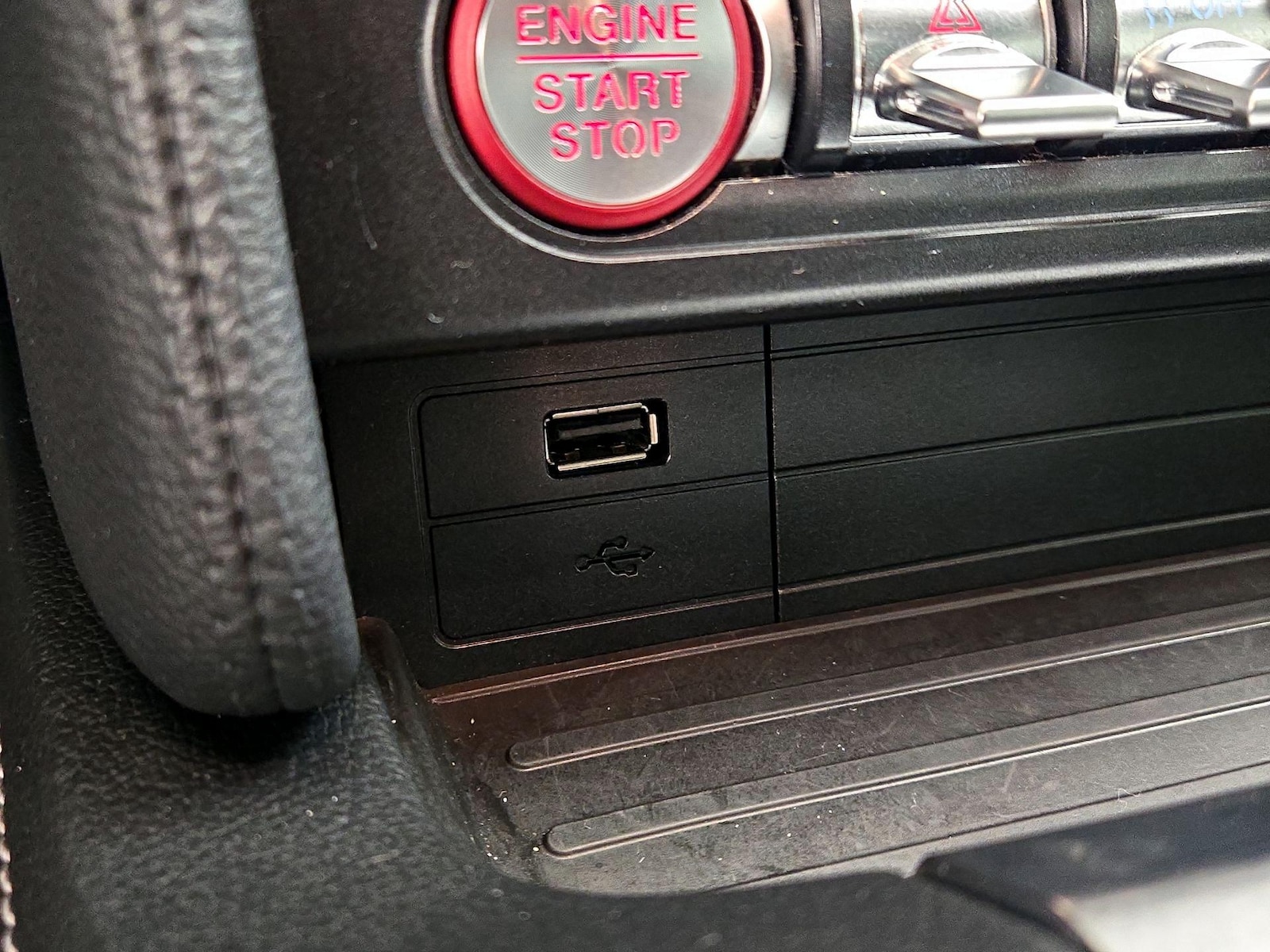 2023 Ford Mustang EcoBoost Premium - Photo 20