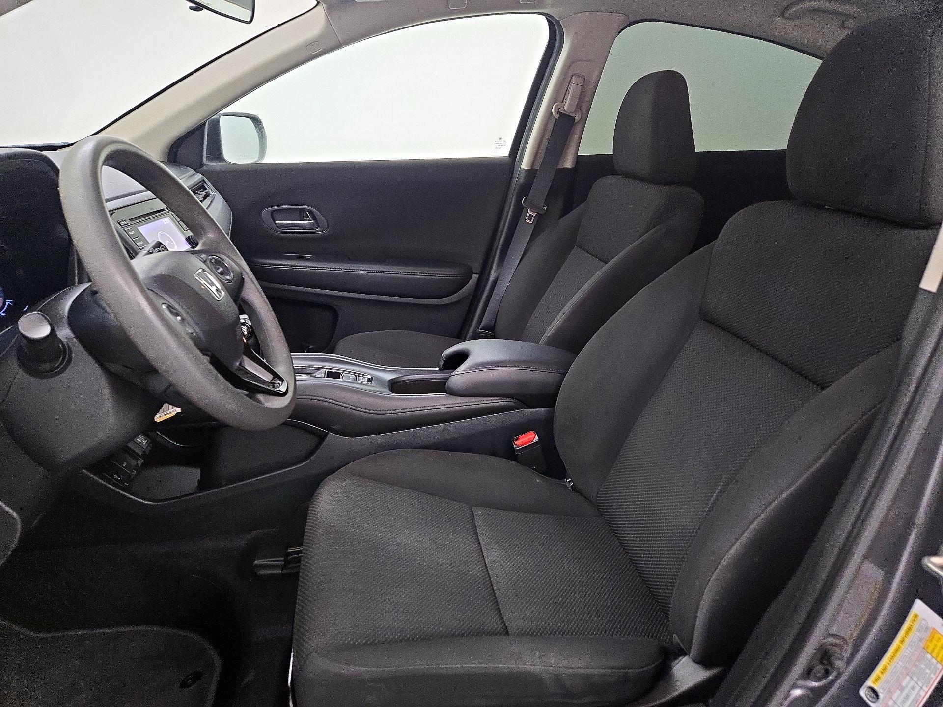 Thumbnail: 2018 Honda HR-V - 11