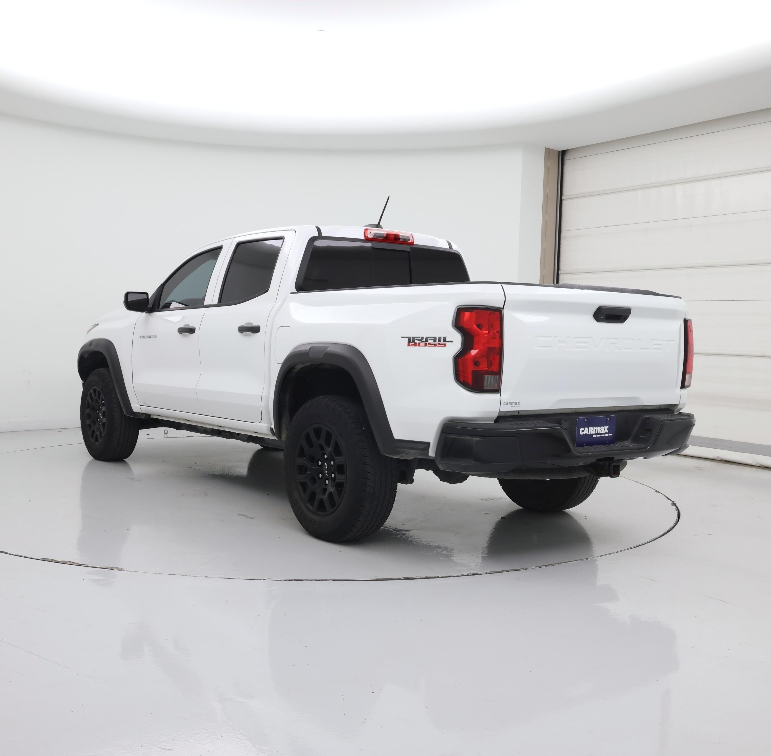 Thumbnail: 2023 Chevrolet Colorado - 2