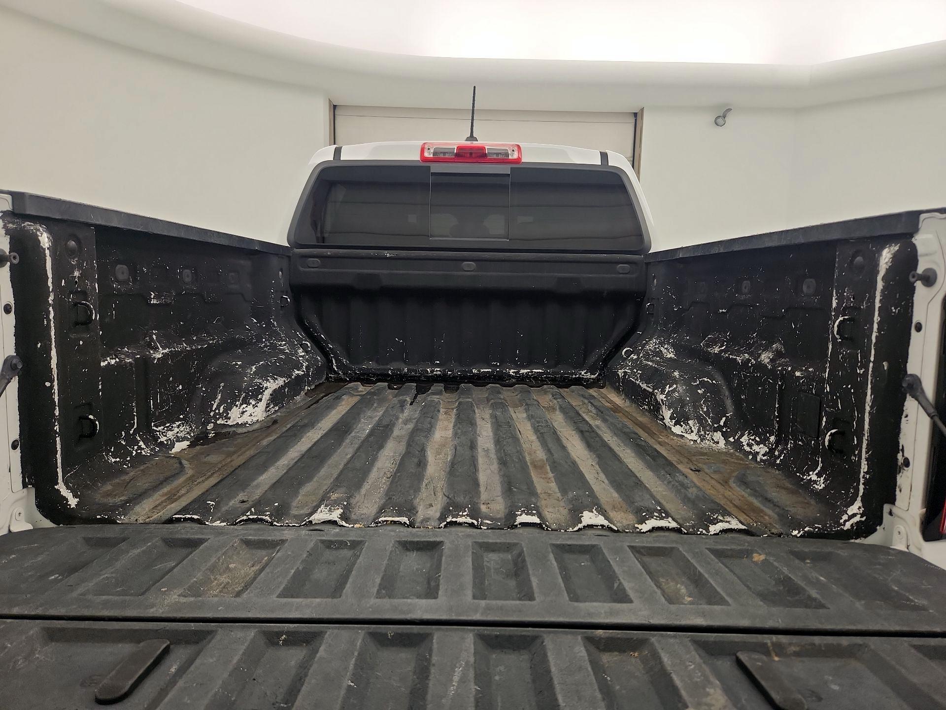 Thumbnail: 2023 Chevrolet Colorado - 20