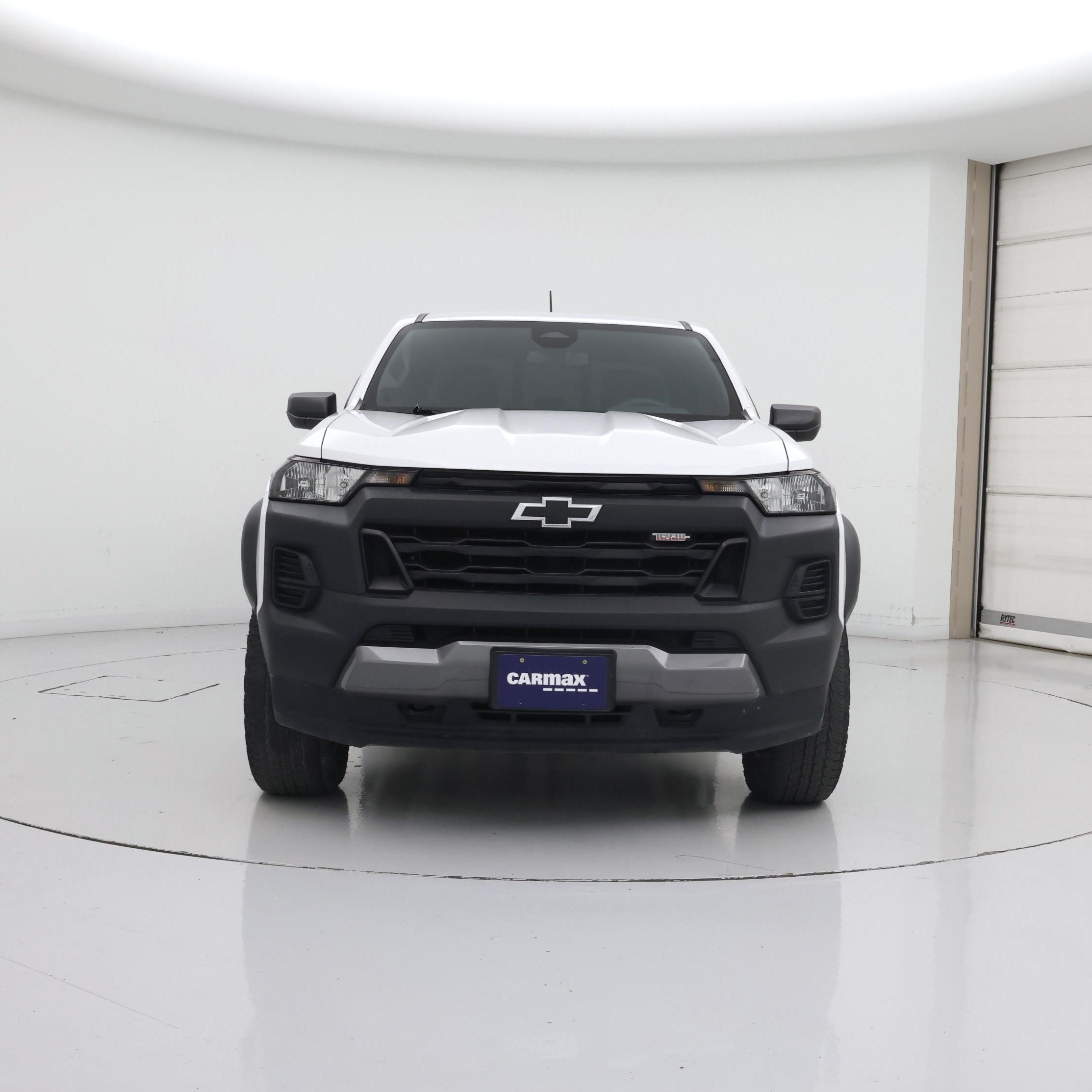Thumbnail: 2023 Chevrolet Colorado - 5