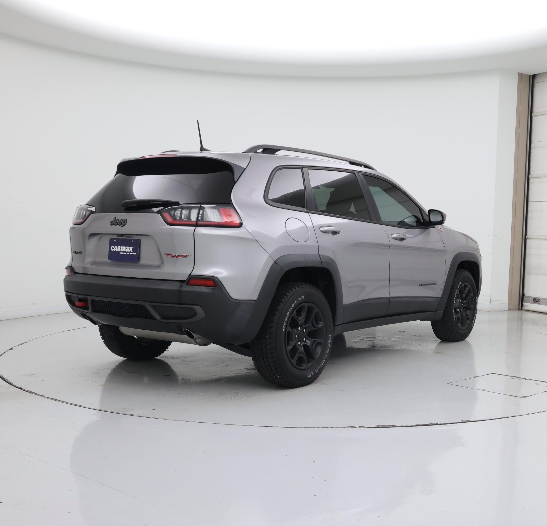 Thumbnail: 2021 Jeep Cherokee - 8