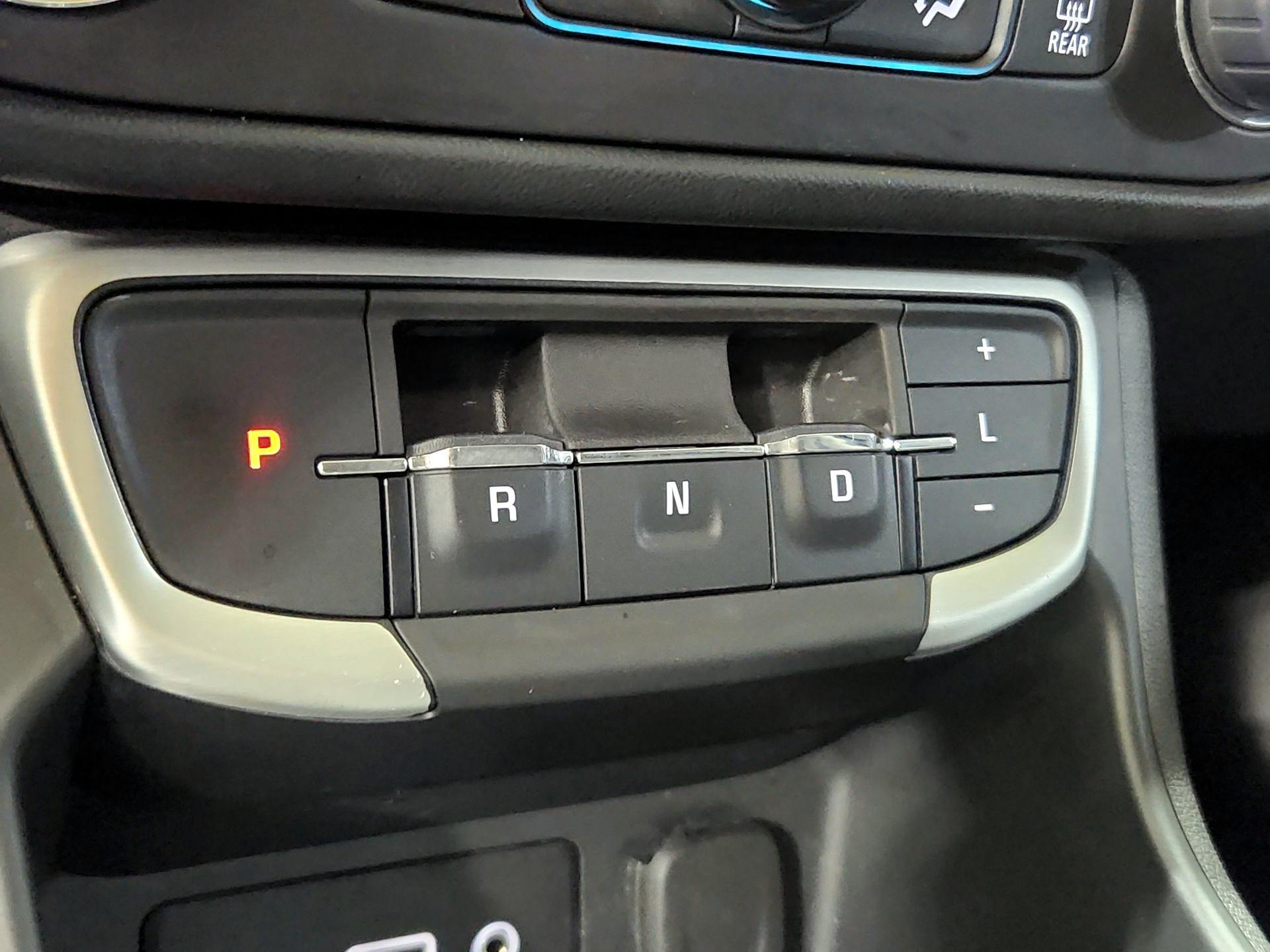 Thumbnail: 2023 GMC Terrain - 17