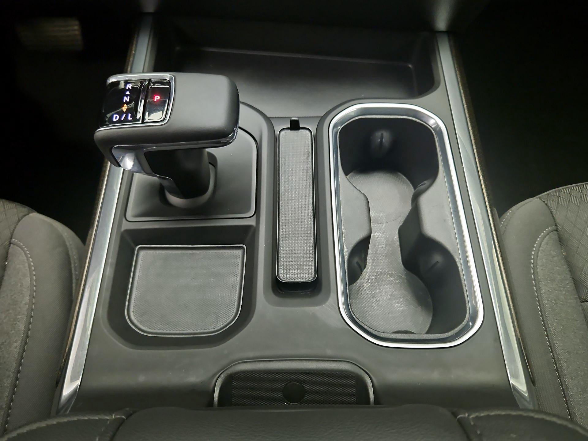 Thumbnail: 2025 Chevrolet Silverado 1500 - 17