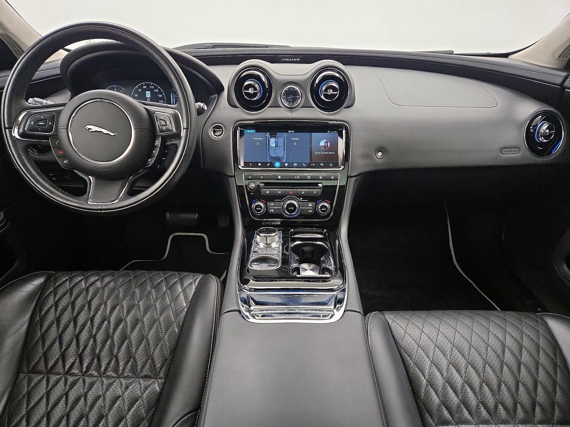Thumbnail: 2019 Jaguar XJ - 9