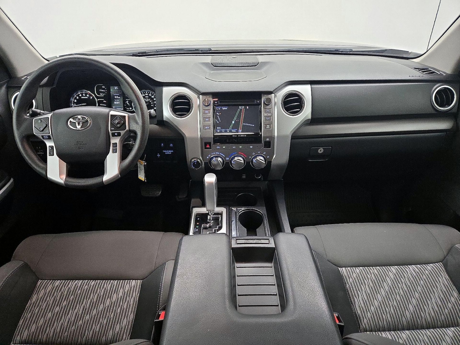 2018 Toyota Tundra SR5 - Photo 10