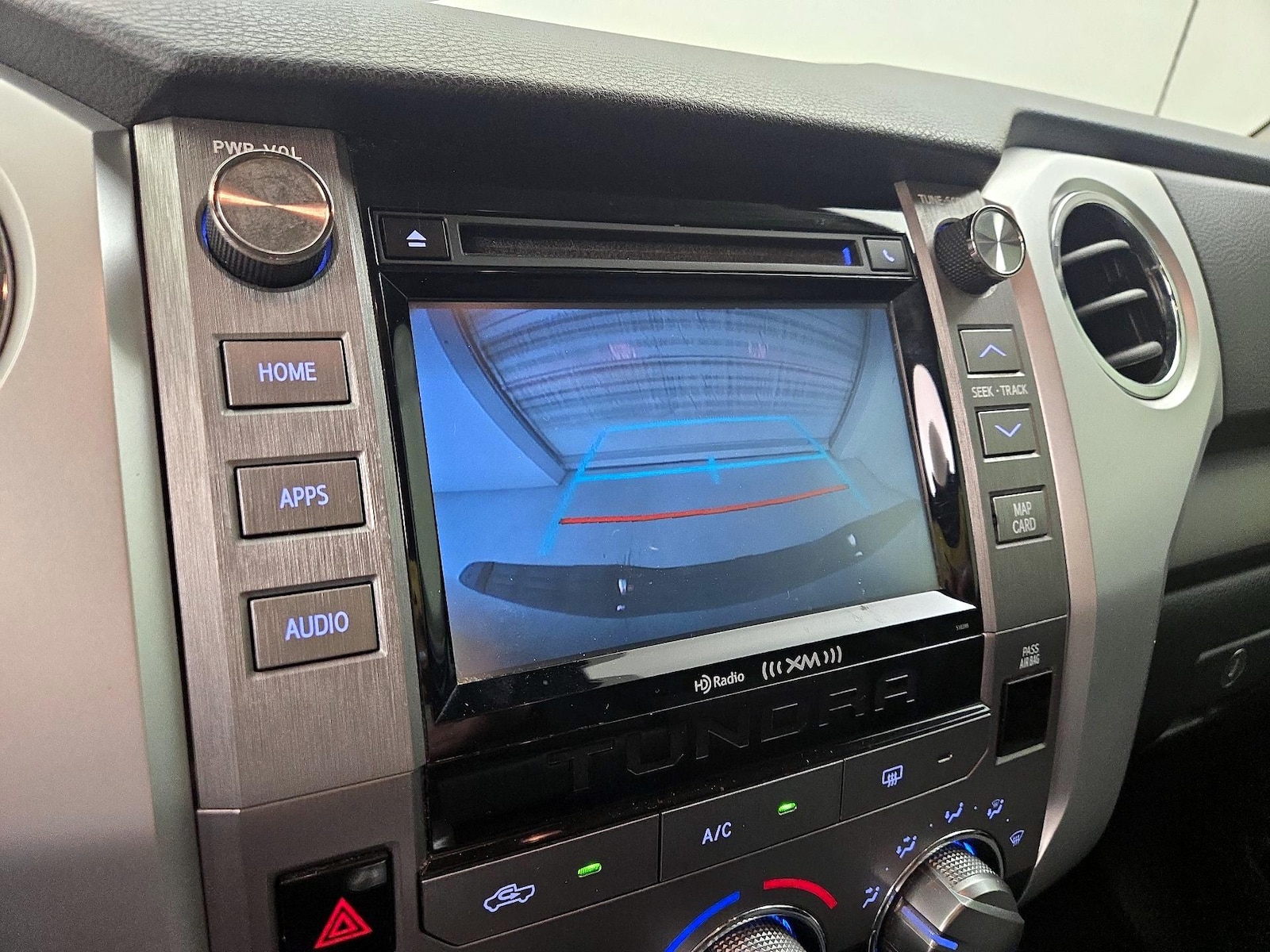 2018 Toyota Tundra SR5 - Photo 16