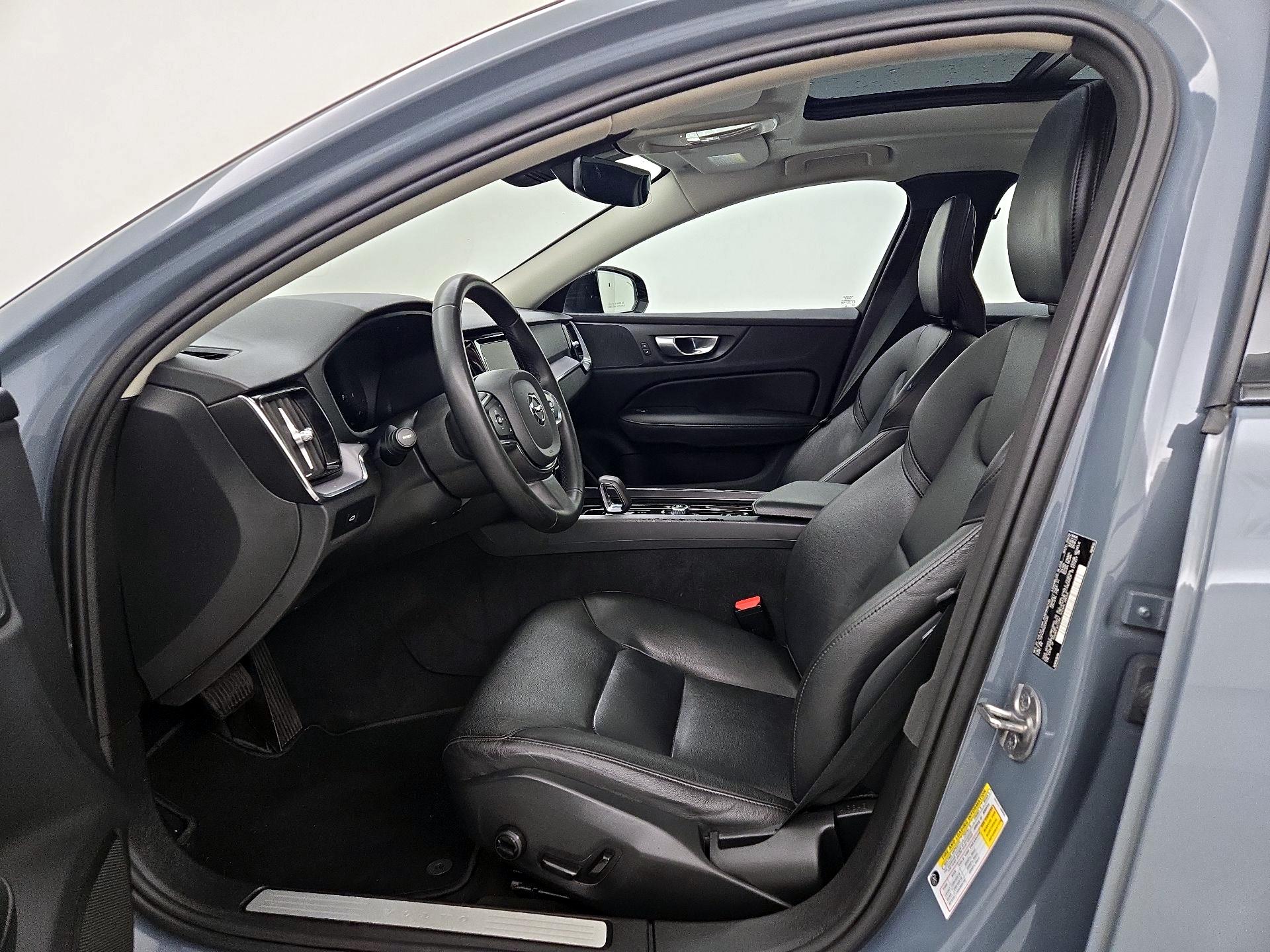 Thumbnail: 2024 Volvo S60 - 11