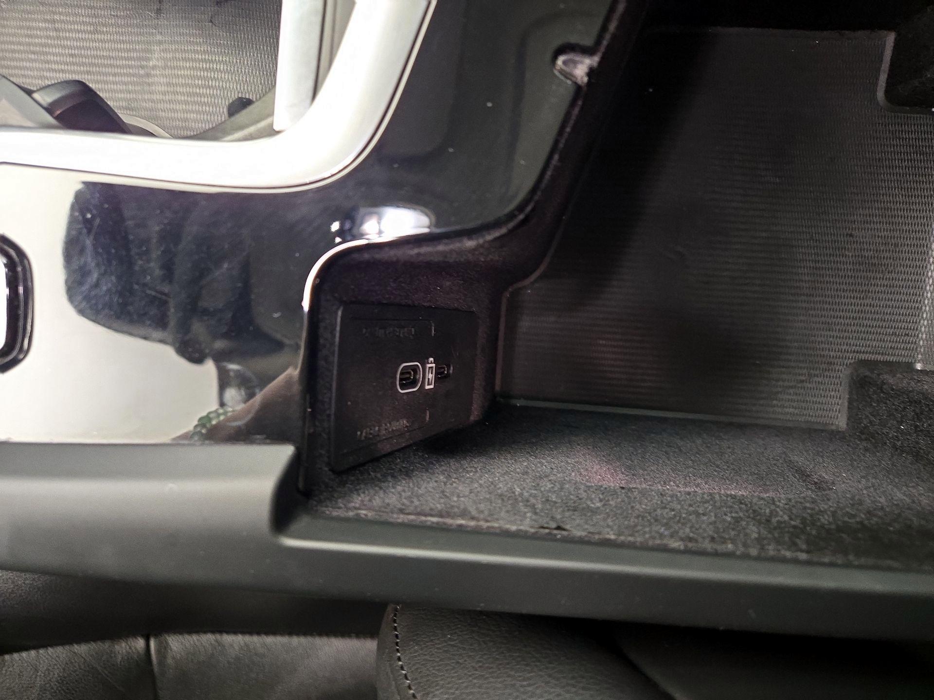 Thumbnail: 2024 Volvo S60 - 19