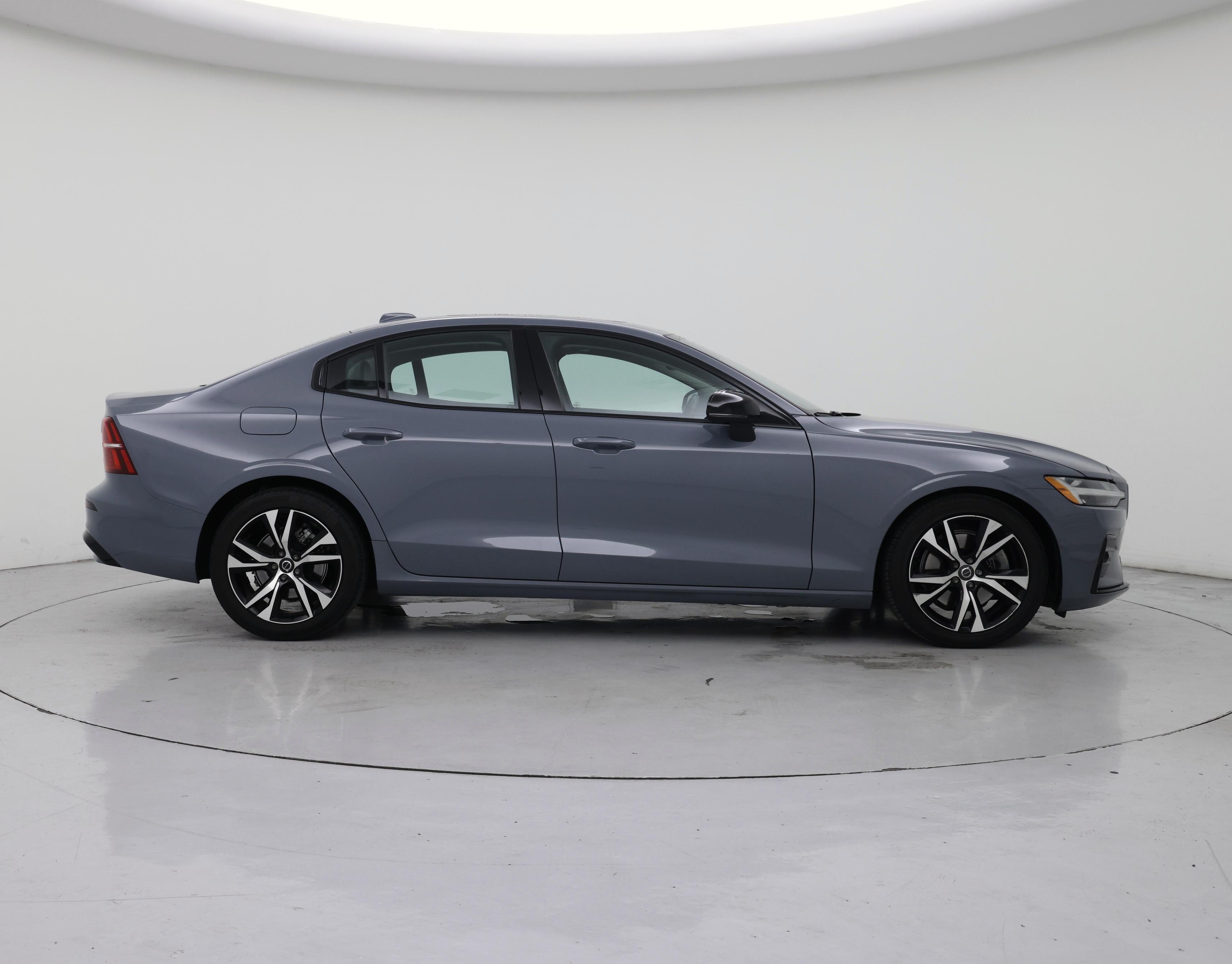 Thumbnail: 2024 Volvo S60 - 7