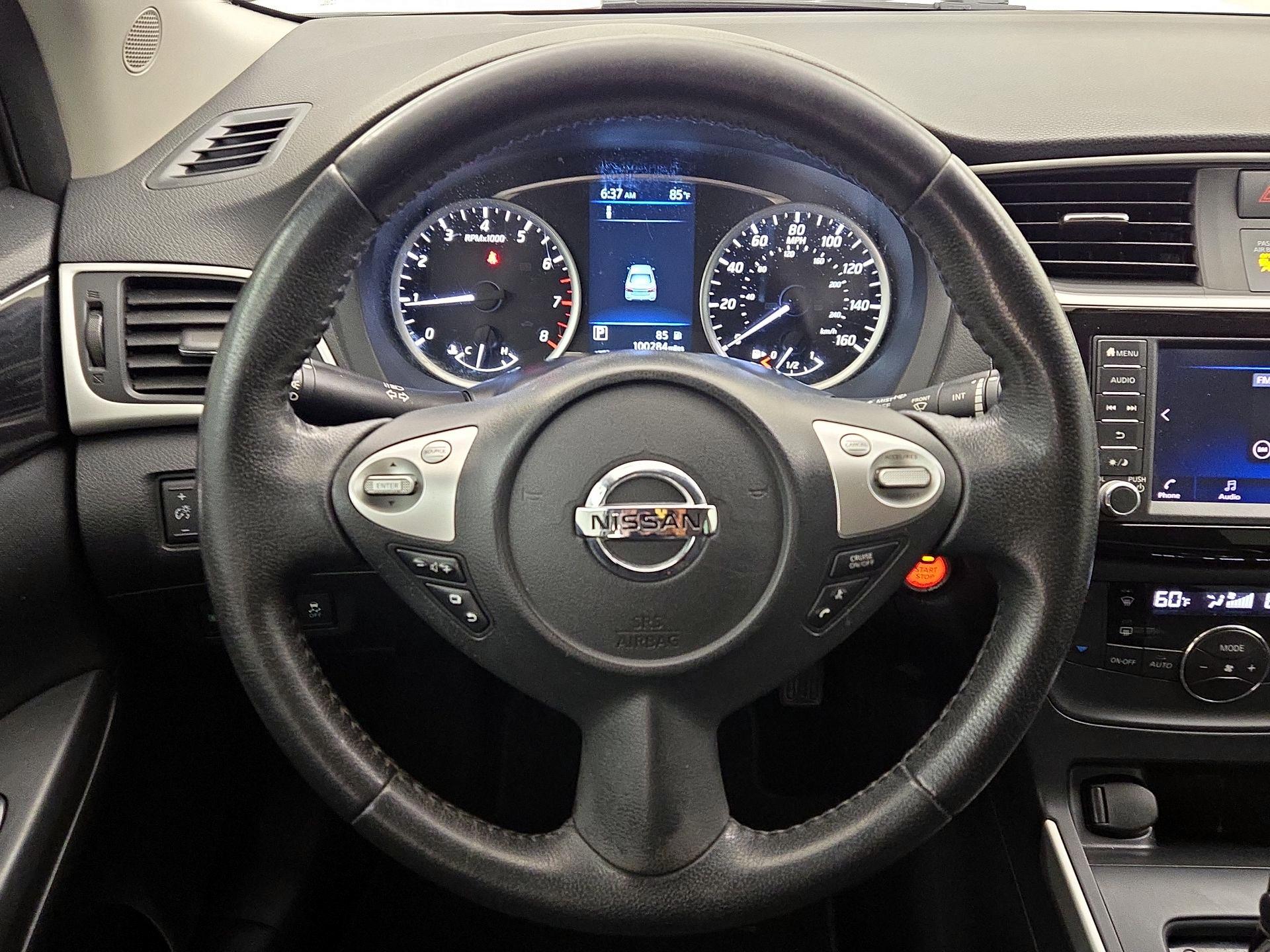 Thumbnail: 2019 Nissan Sentra - 10