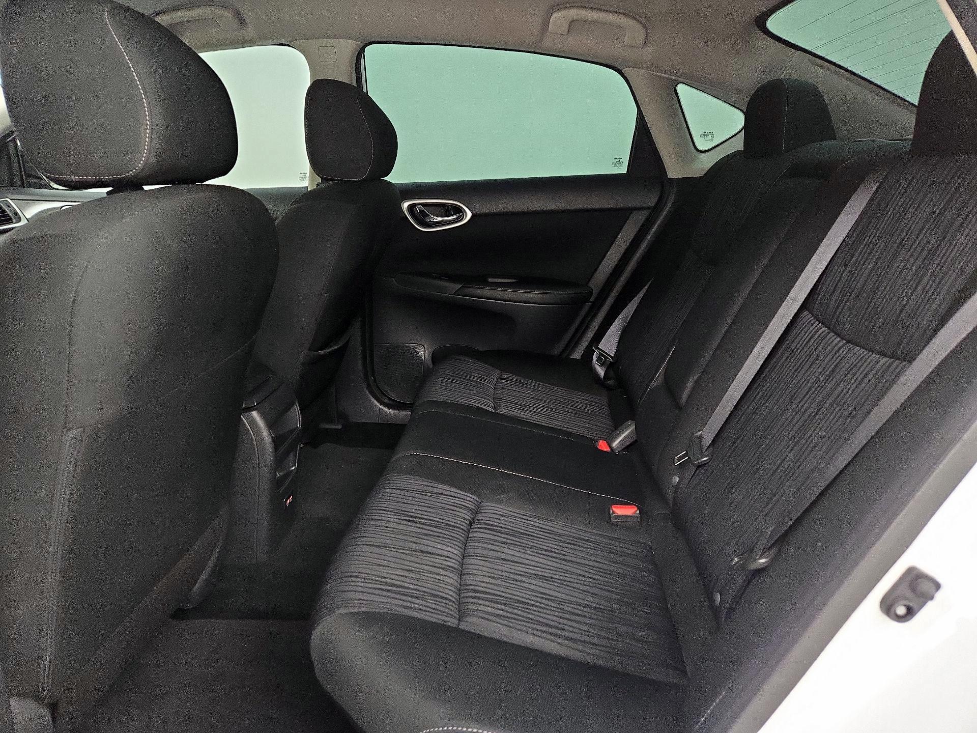 Thumbnail: 2019 Nissan Sentra - 19