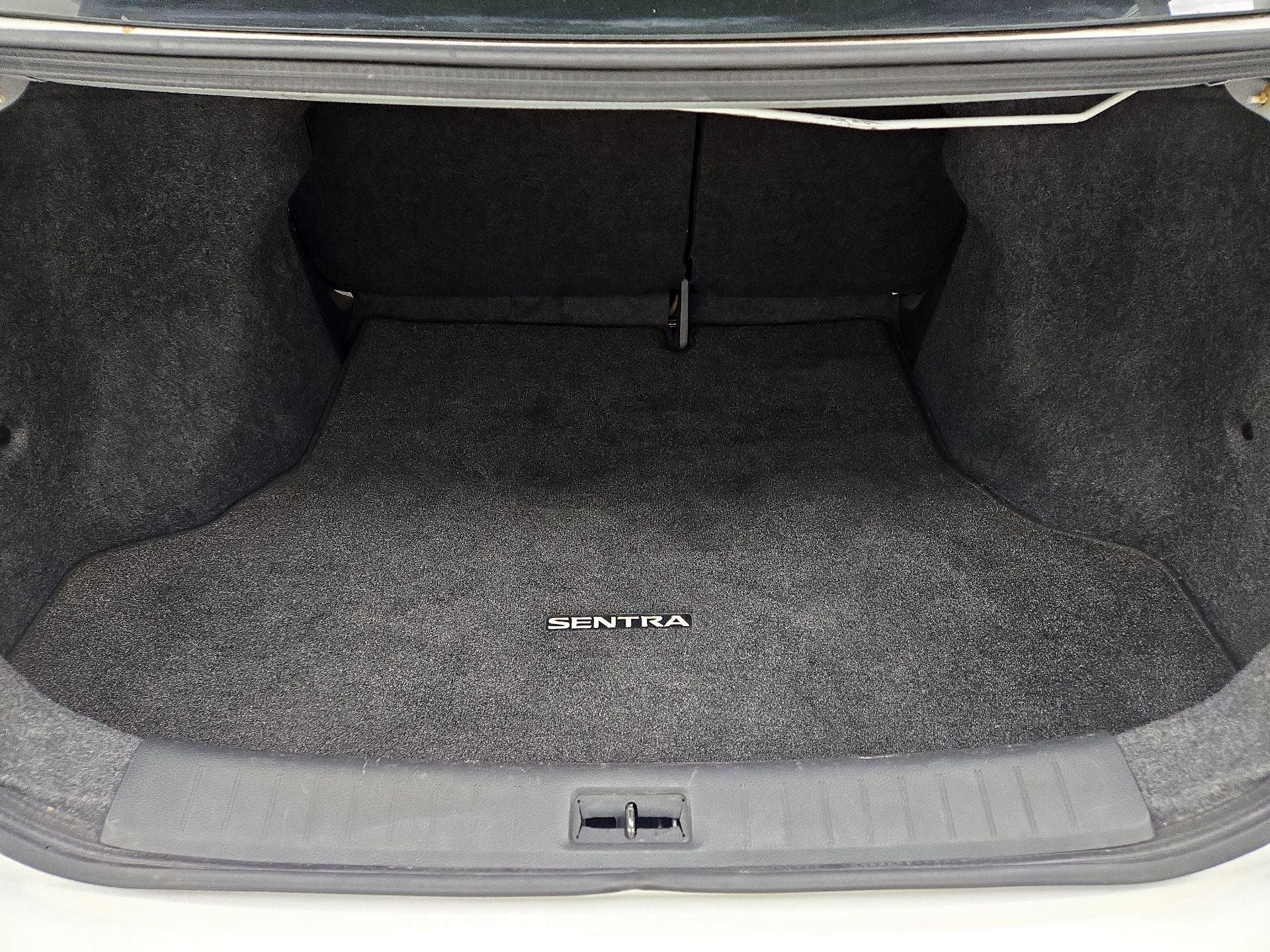 Thumbnail: 2019 Nissan Sentra - 20