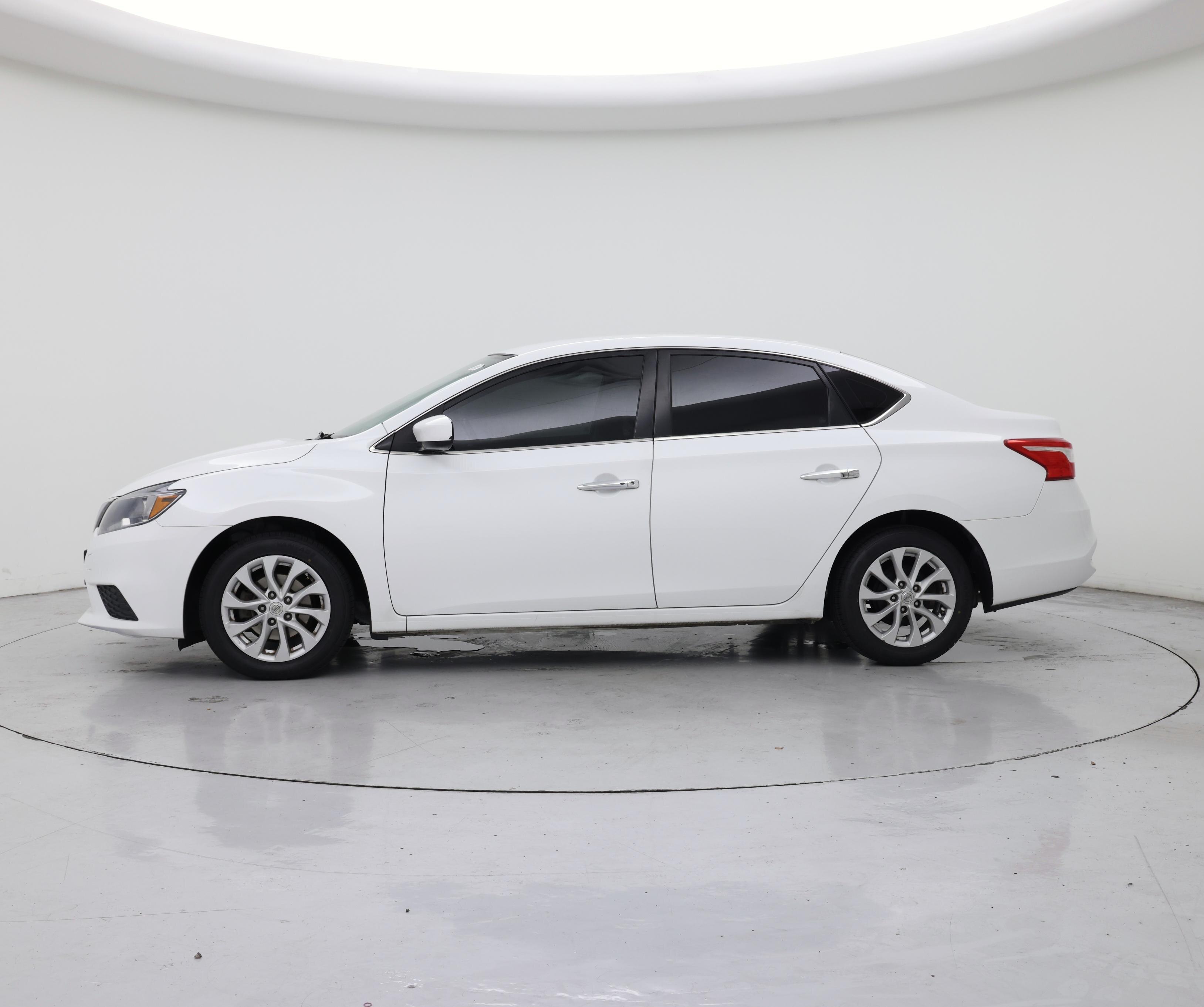Thumbnail: 2019 Nissan Sentra - 3