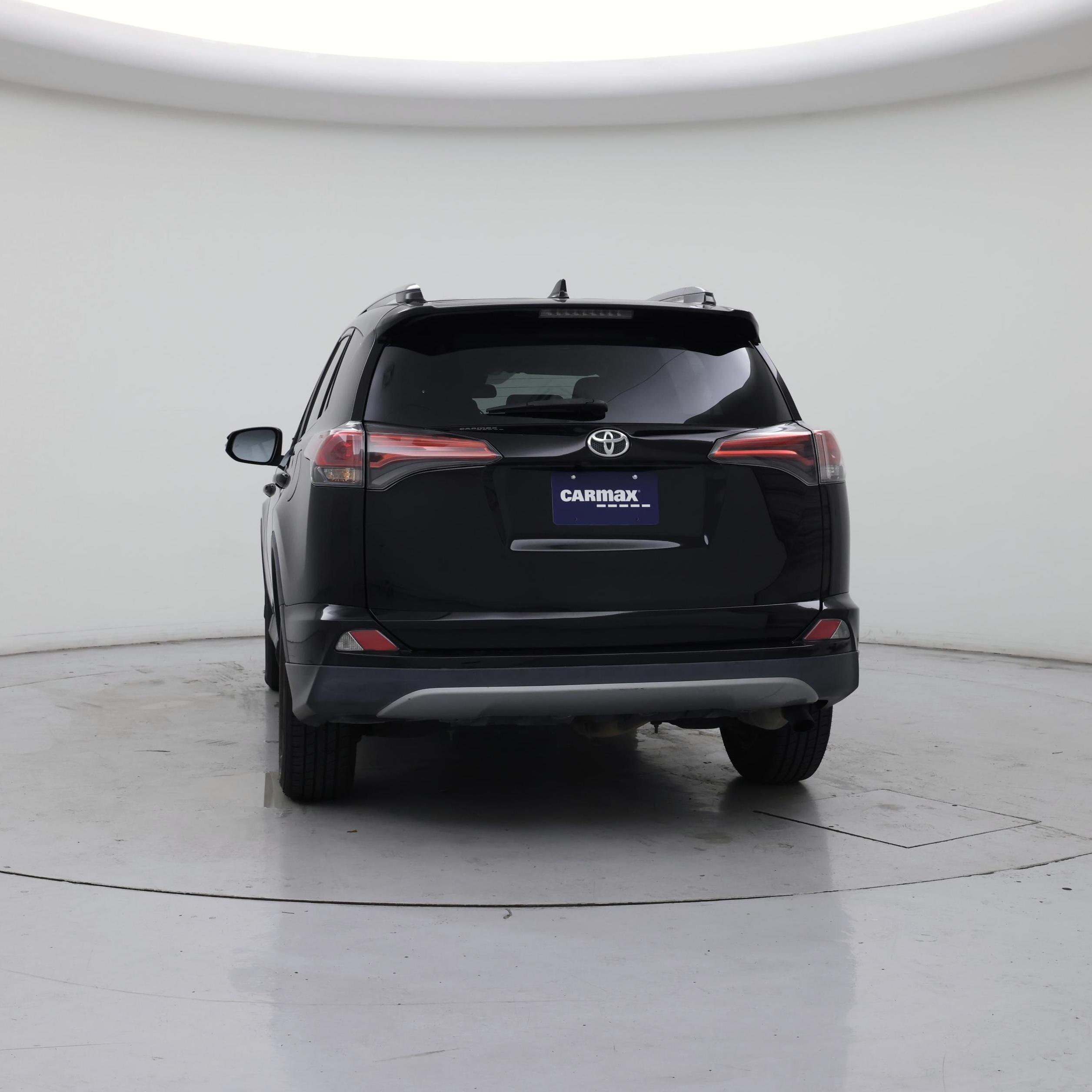 Thumbnail: 2018 Toyota RAV4 - 6