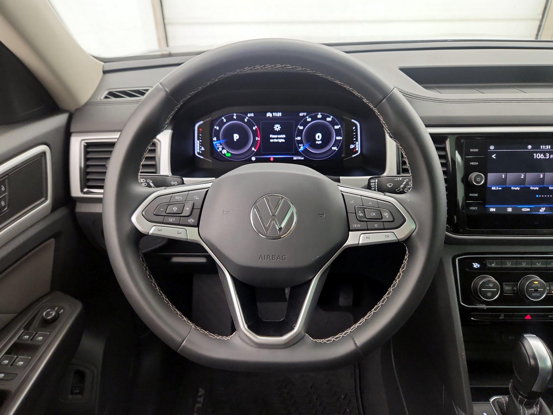 Thumbnail: 2023 Volkswagen Atlas - 10