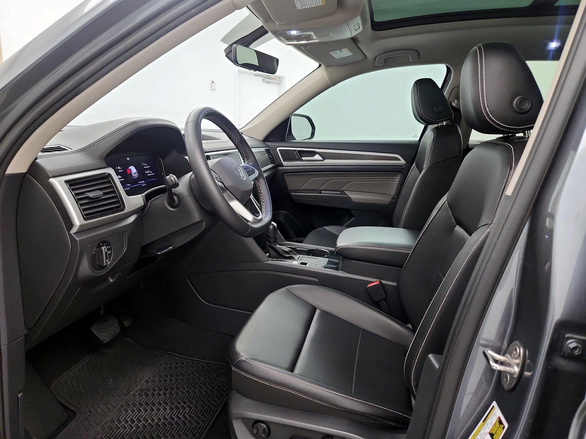 Thumbnail: 2023 Volkswagen Atlas - 11
